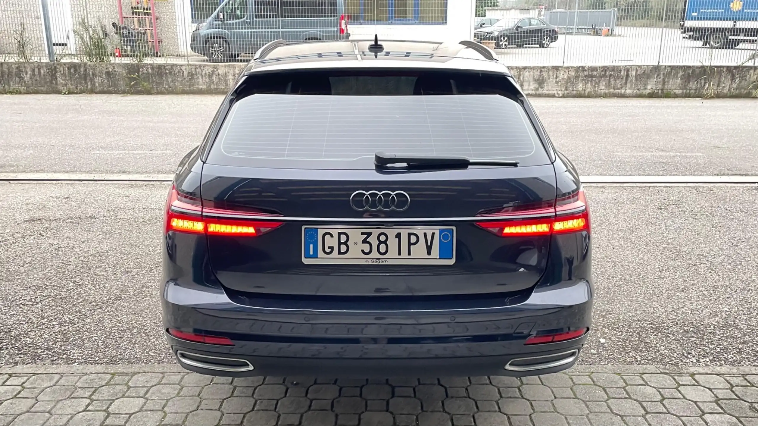 Audi - A6