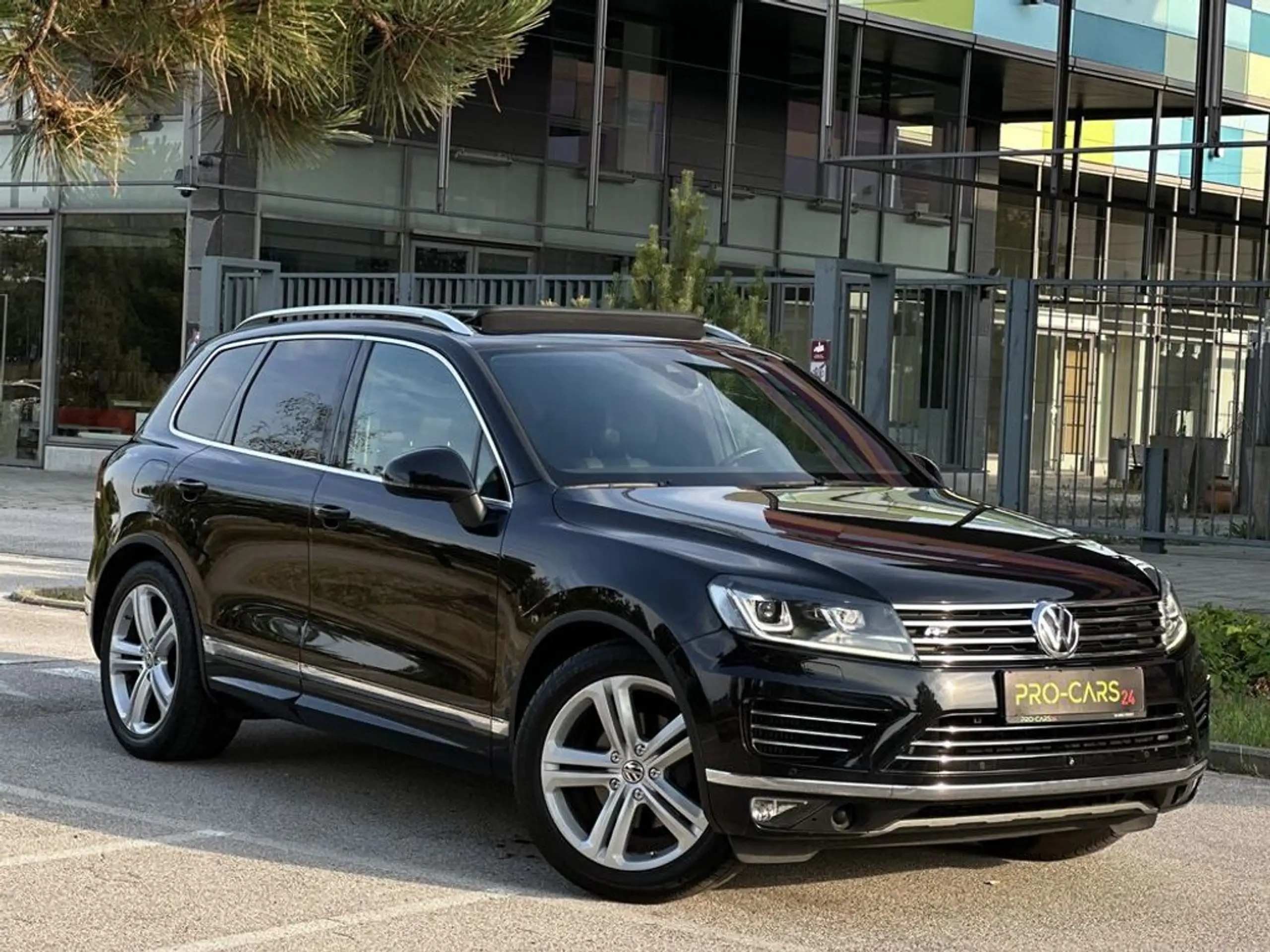 Volkswagen - Touareg