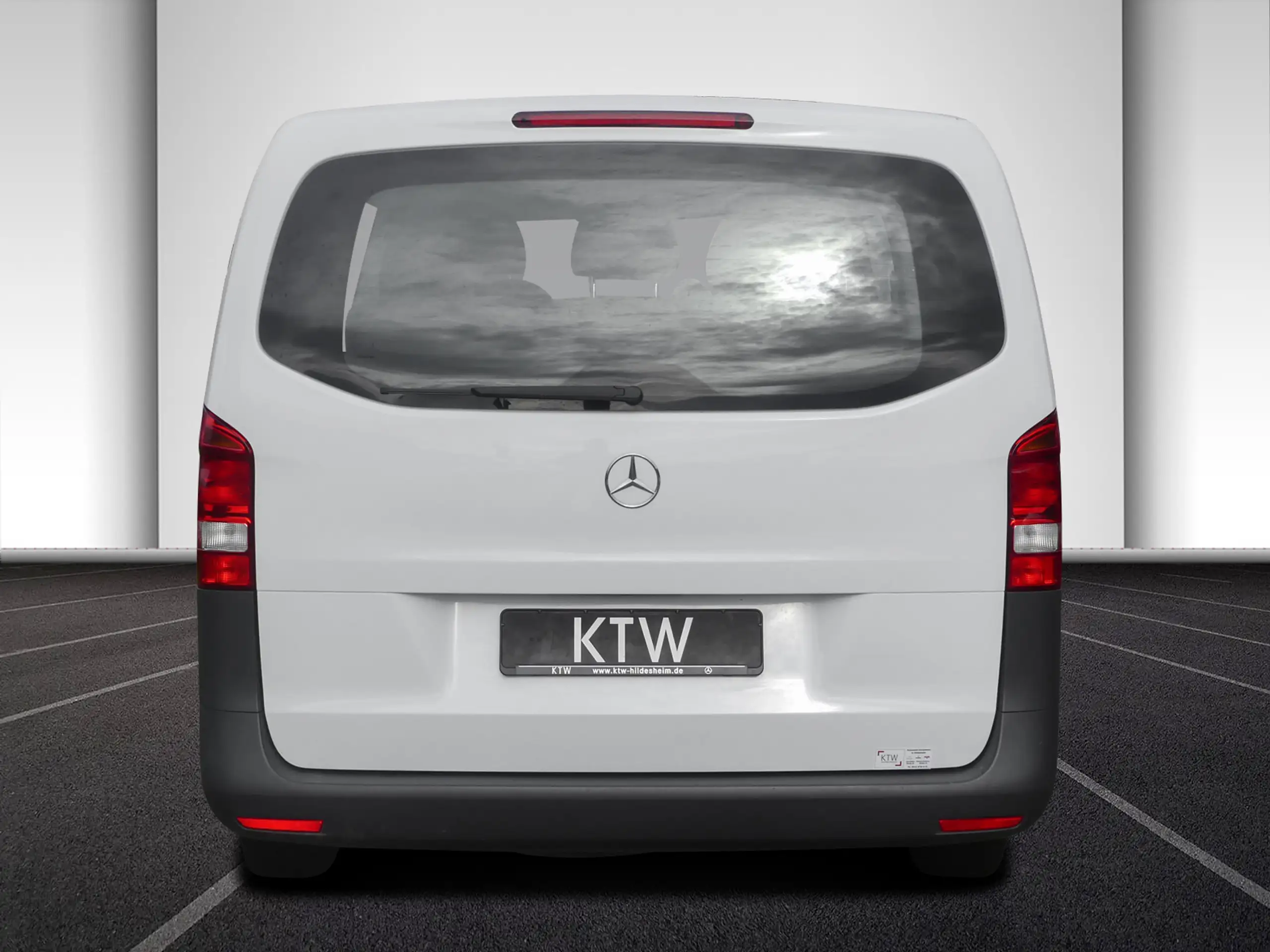 Mercedes-Benz - Vito