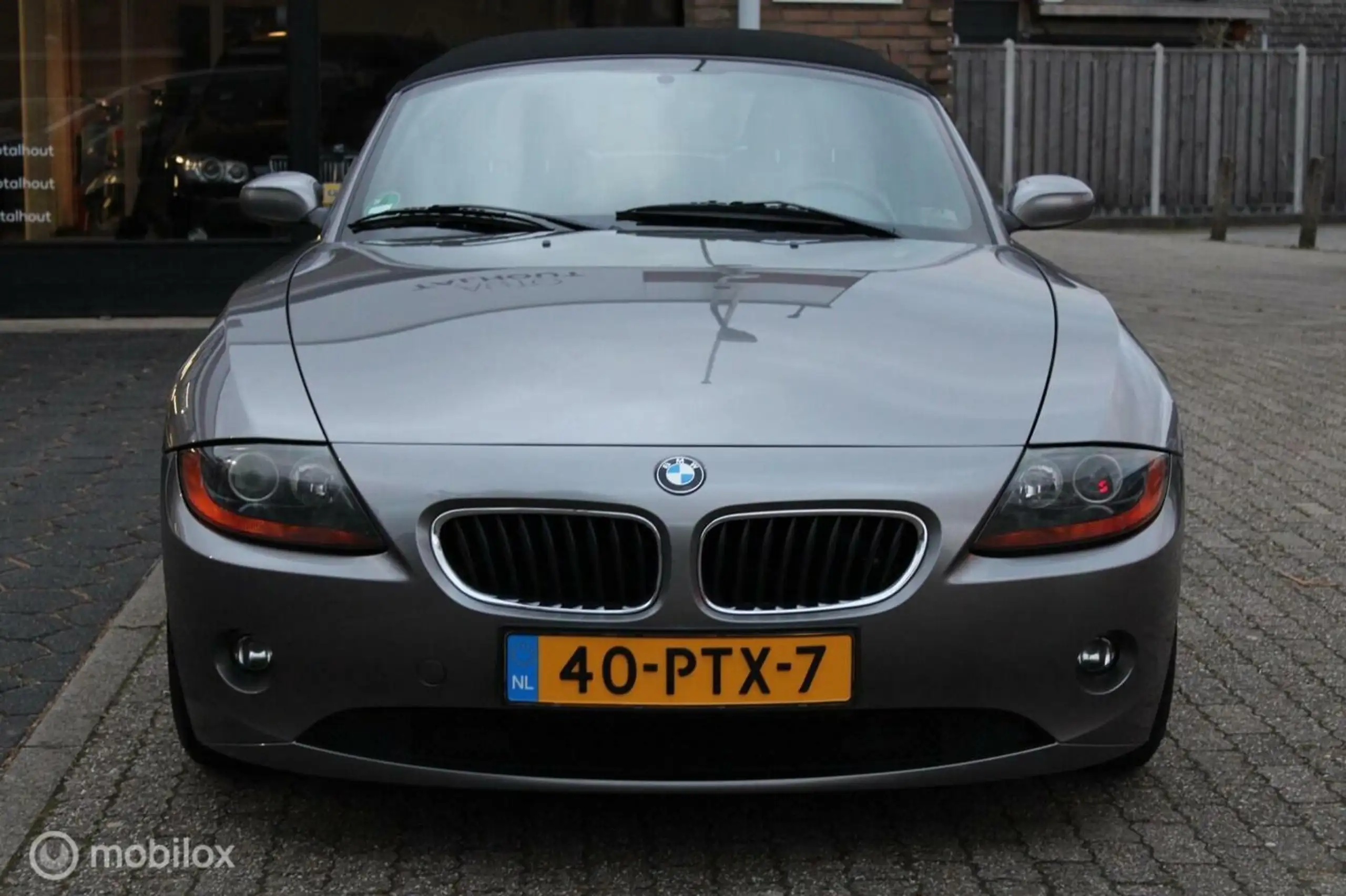 BMW - Z4