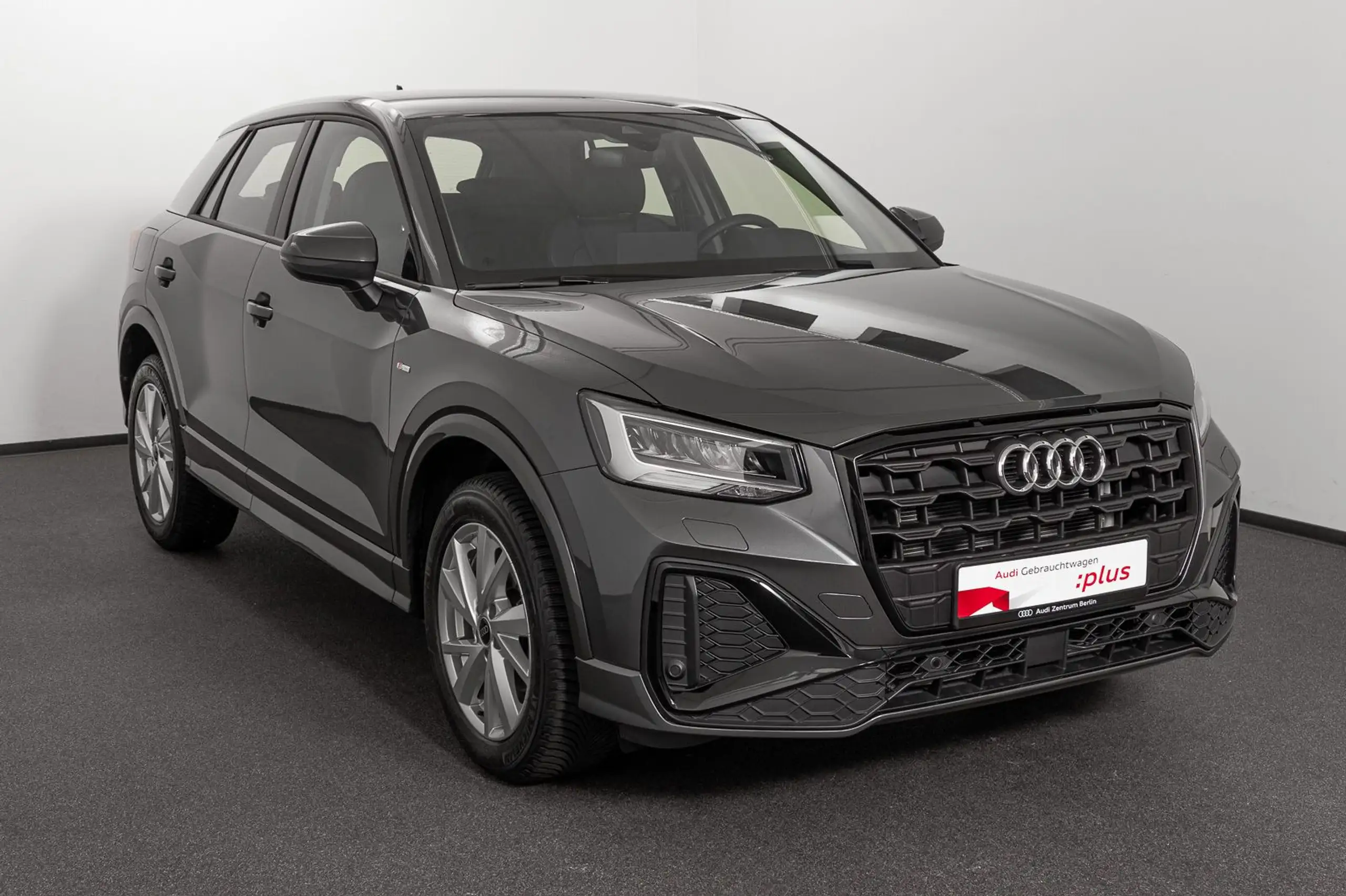 Audi - Q2