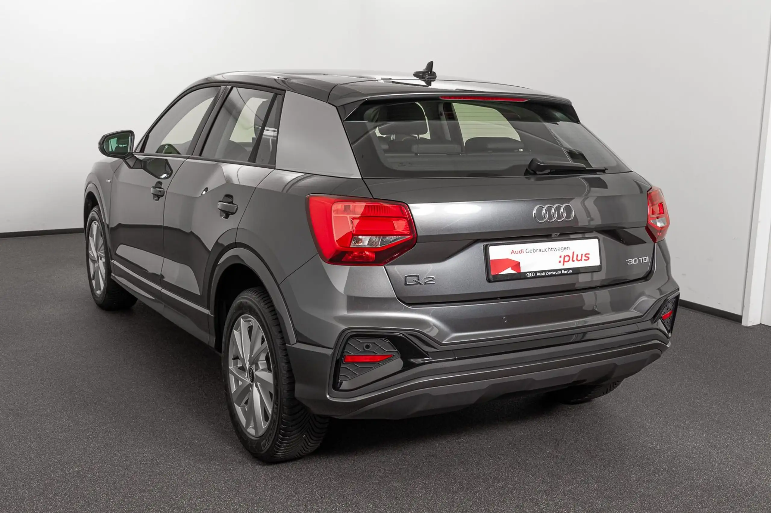 Audi - Q2