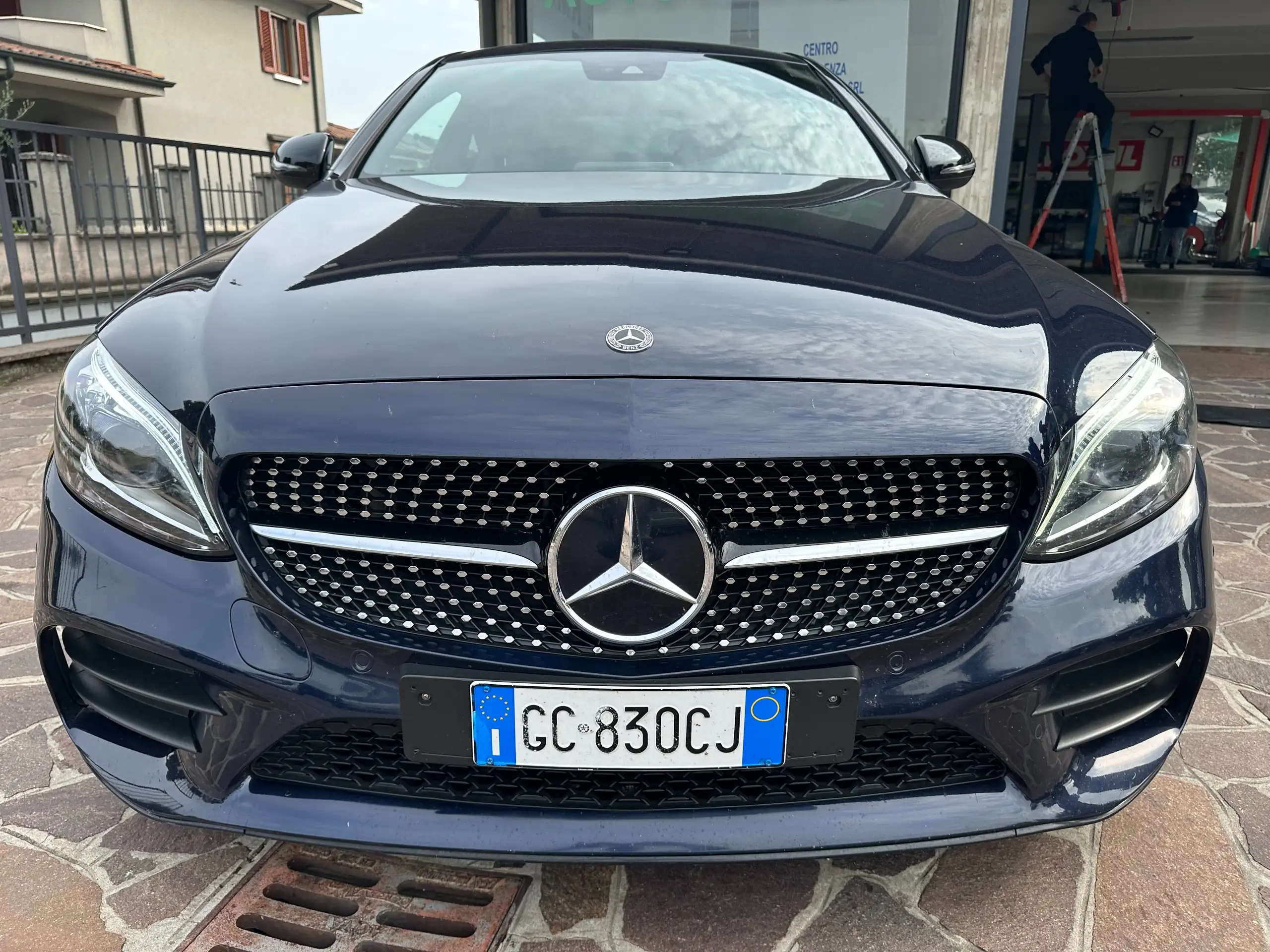 Mercedes-Benz - C 220