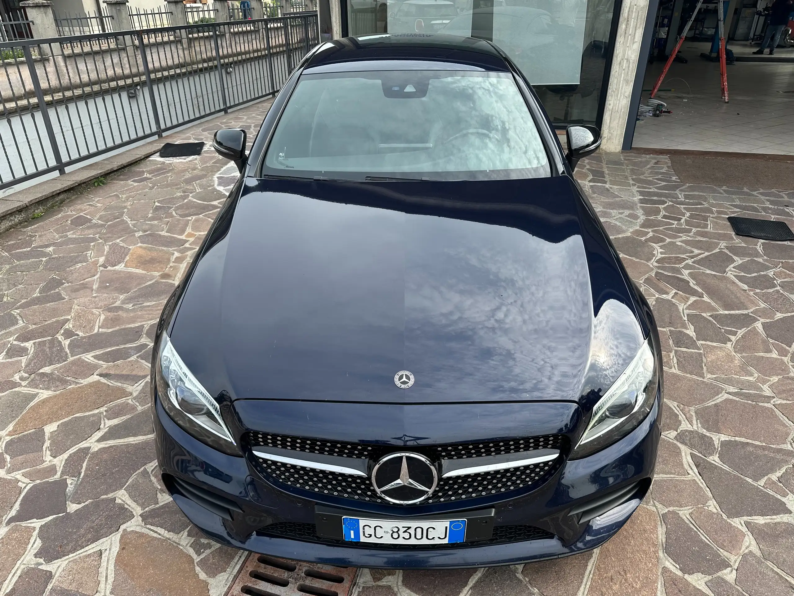 Mercedes-Benz - C 220