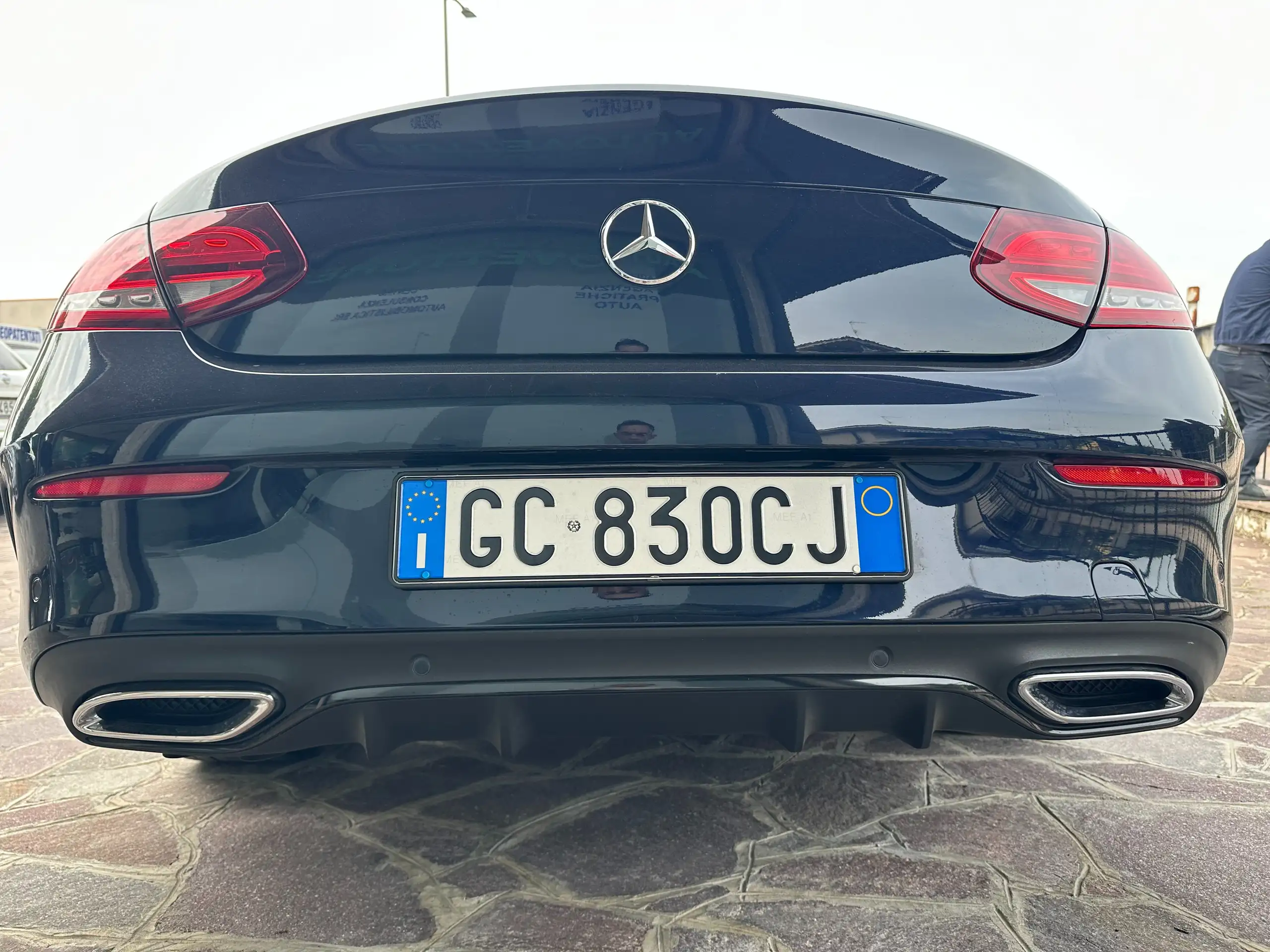 Mercedes-Benz - C 220