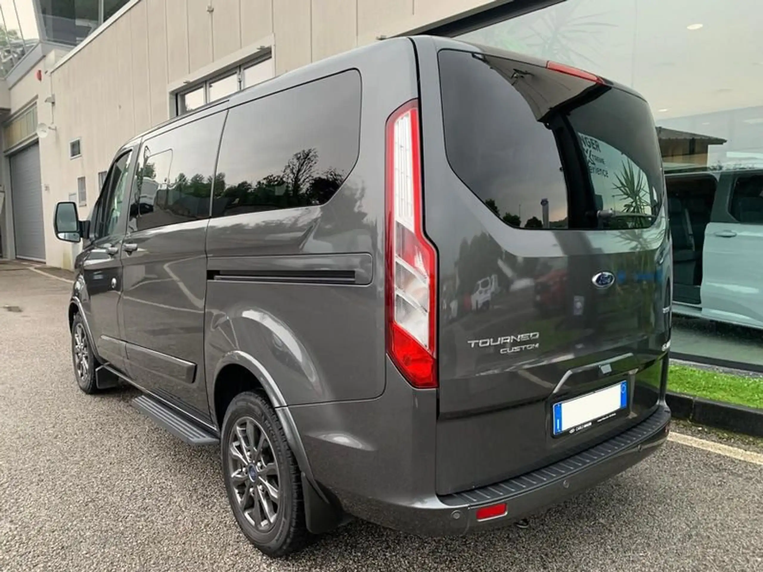 Ford - Tourneo Custom