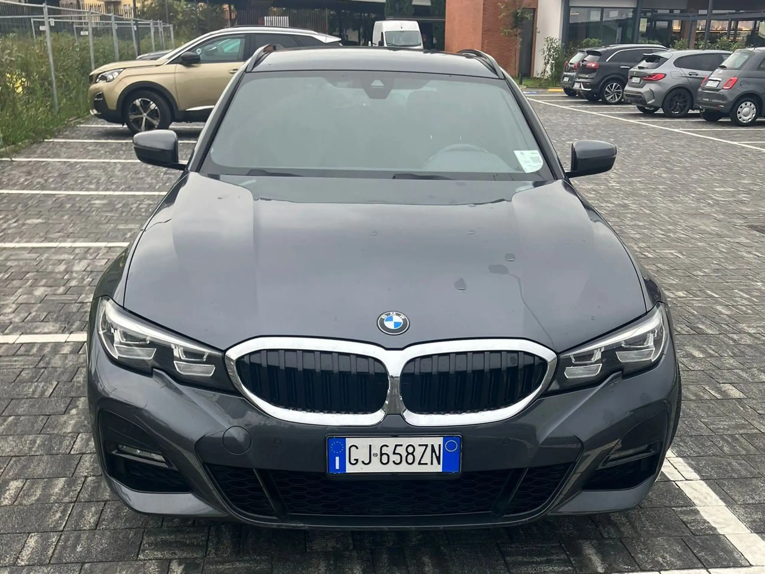 BMW - 330