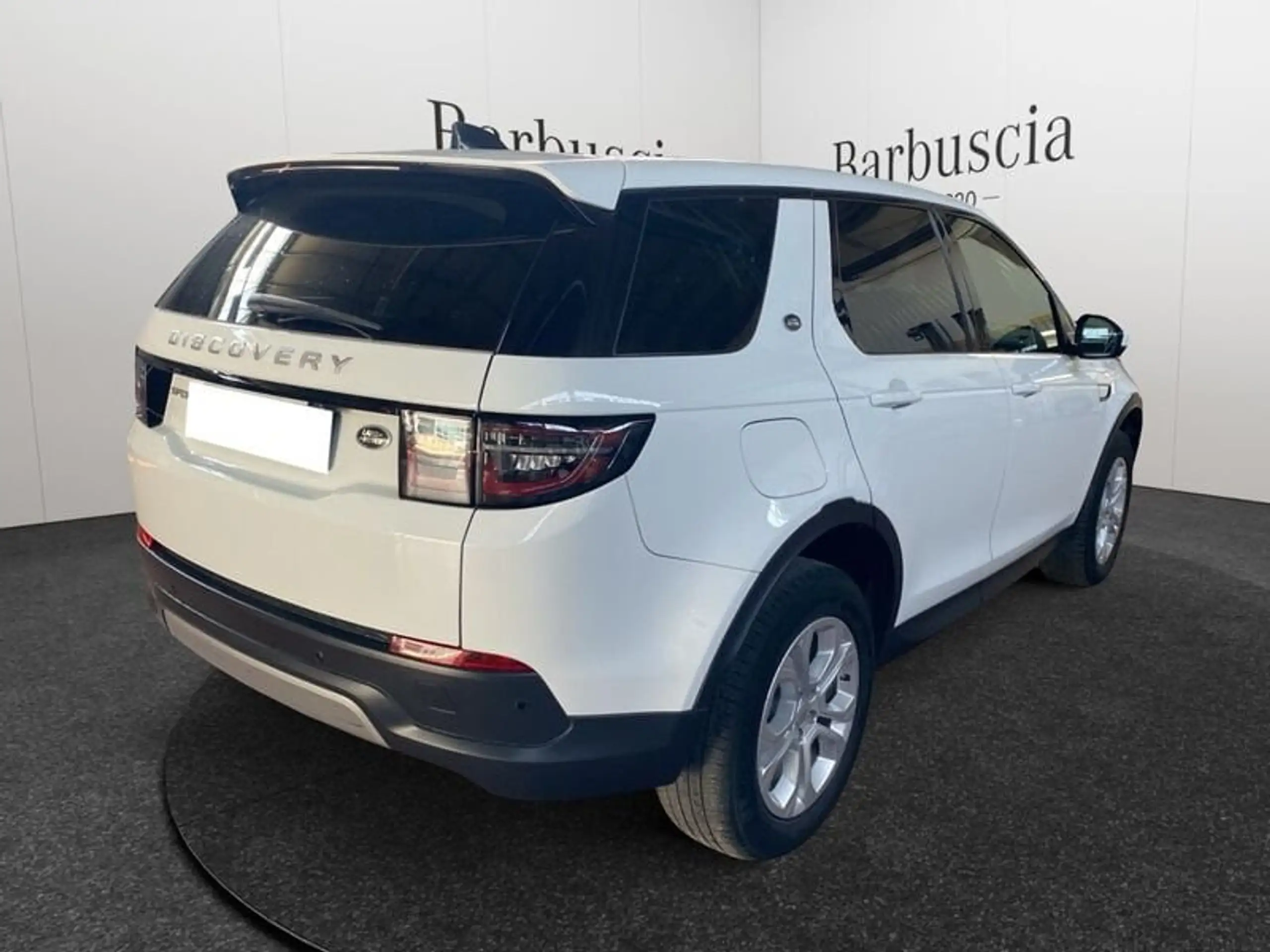 Land Rover - Discovery Sport