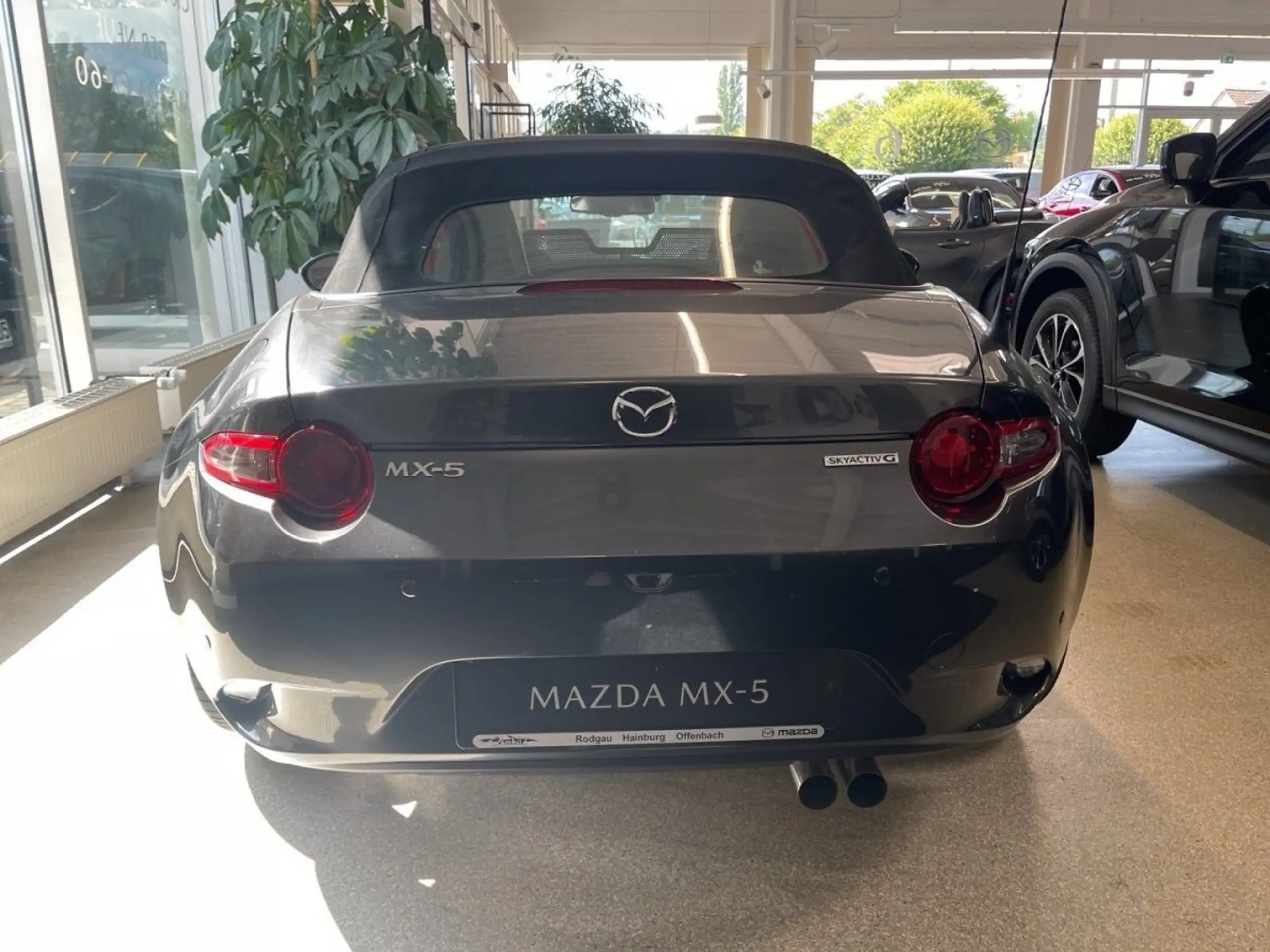 Mazda - MX-5