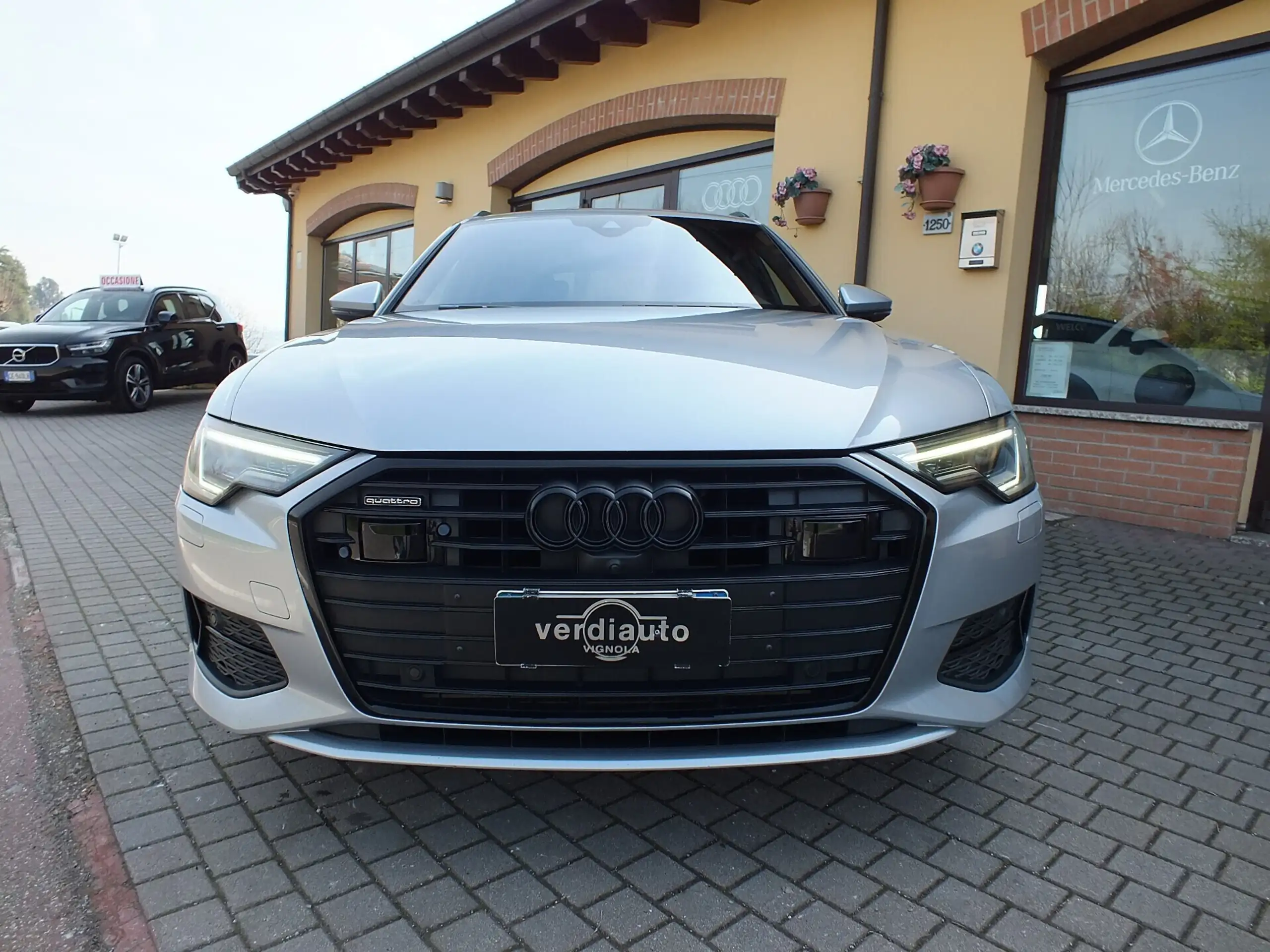 Audi - A6