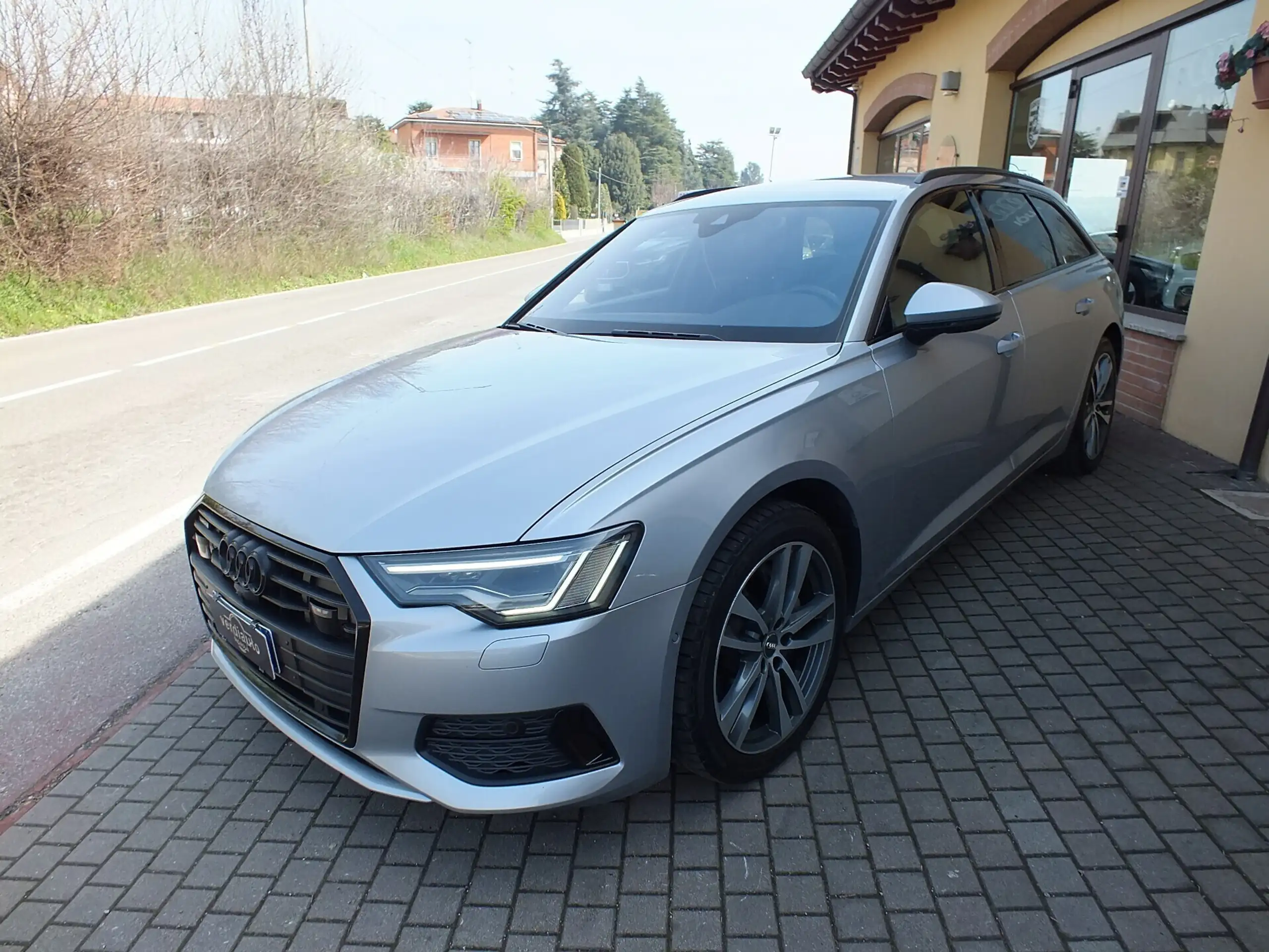 Audi - A6