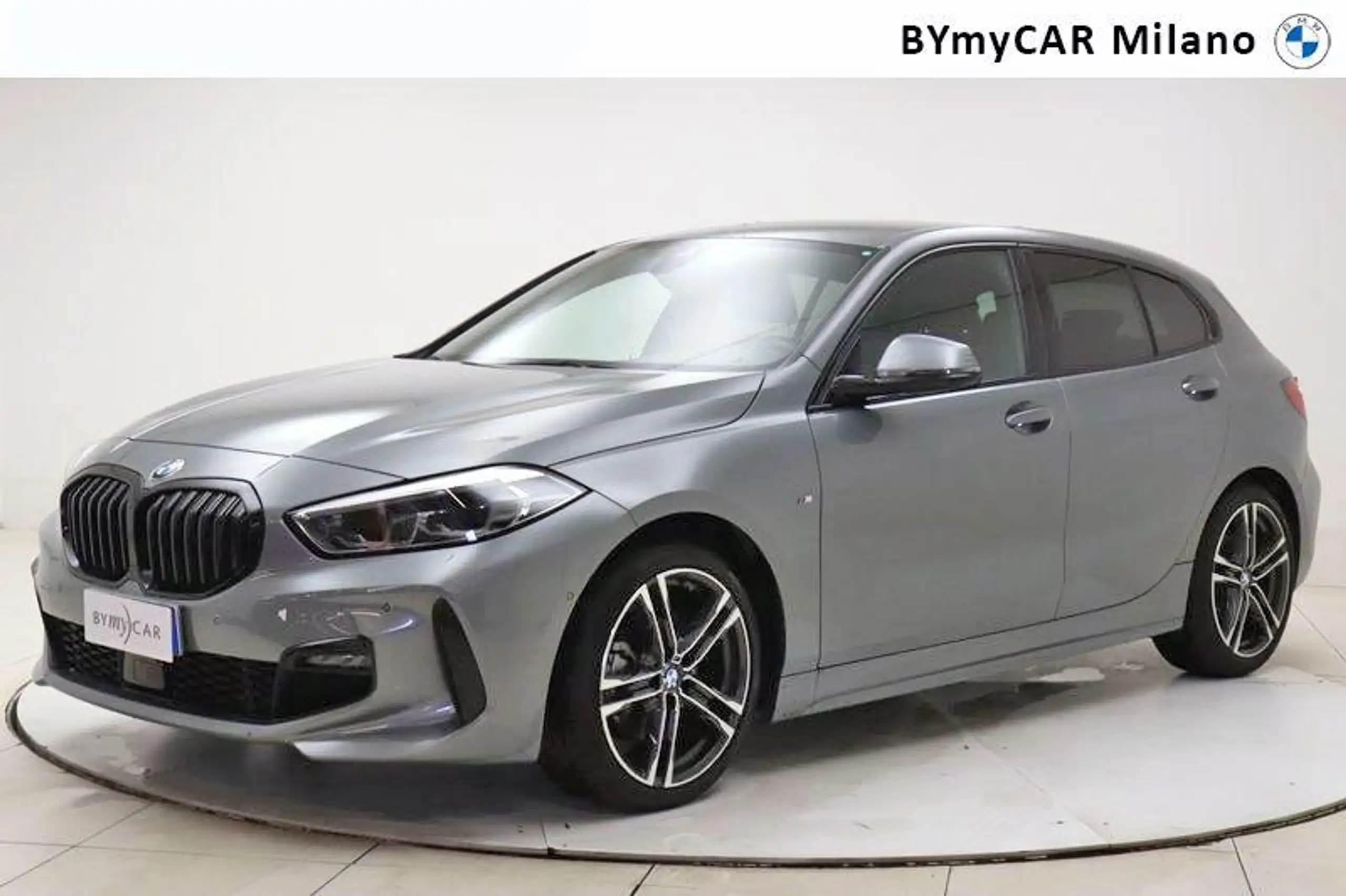 BMW 118 2024