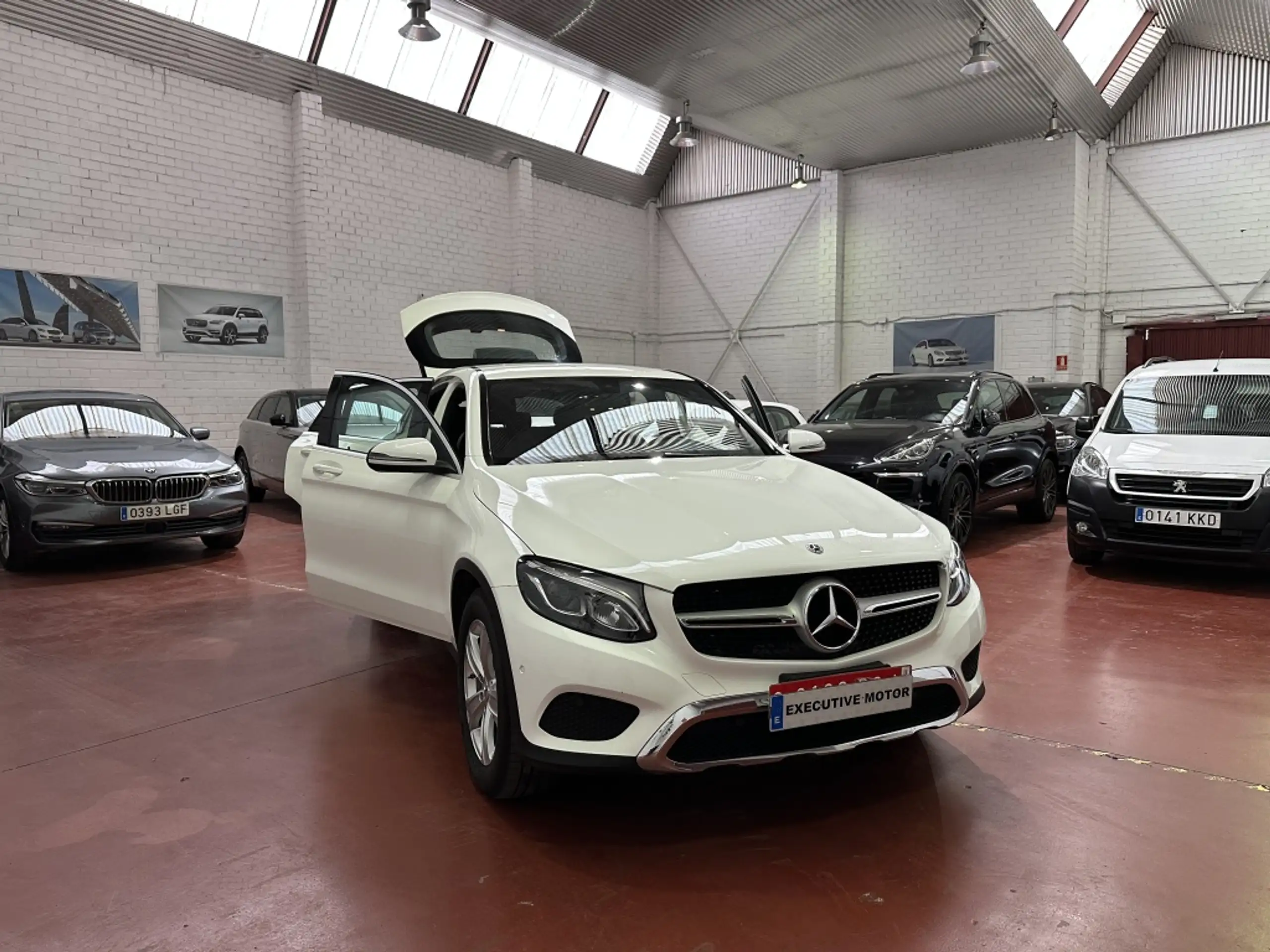 Mercedes-Benz - GLC 250