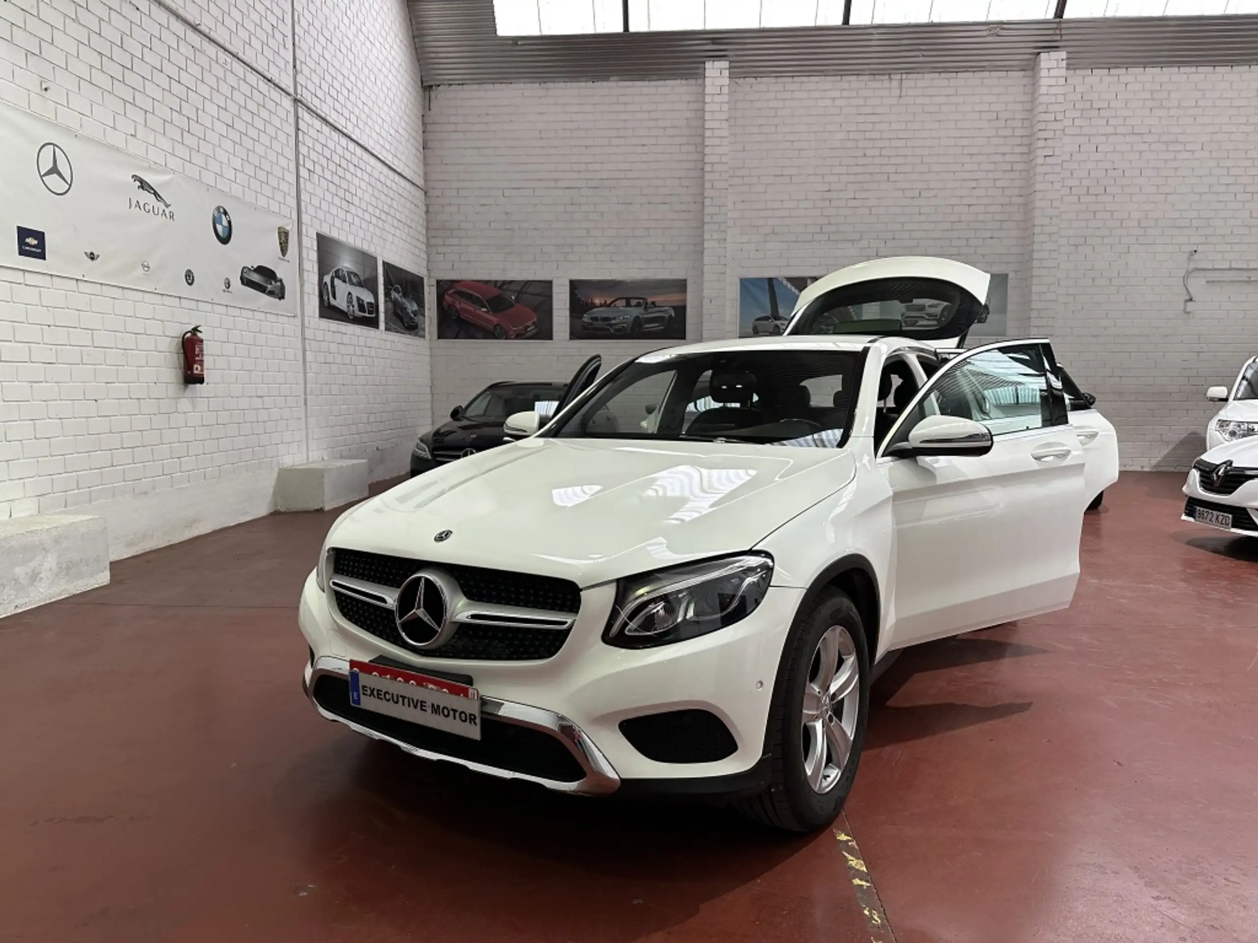 Mercedes-Benz - GLC 250