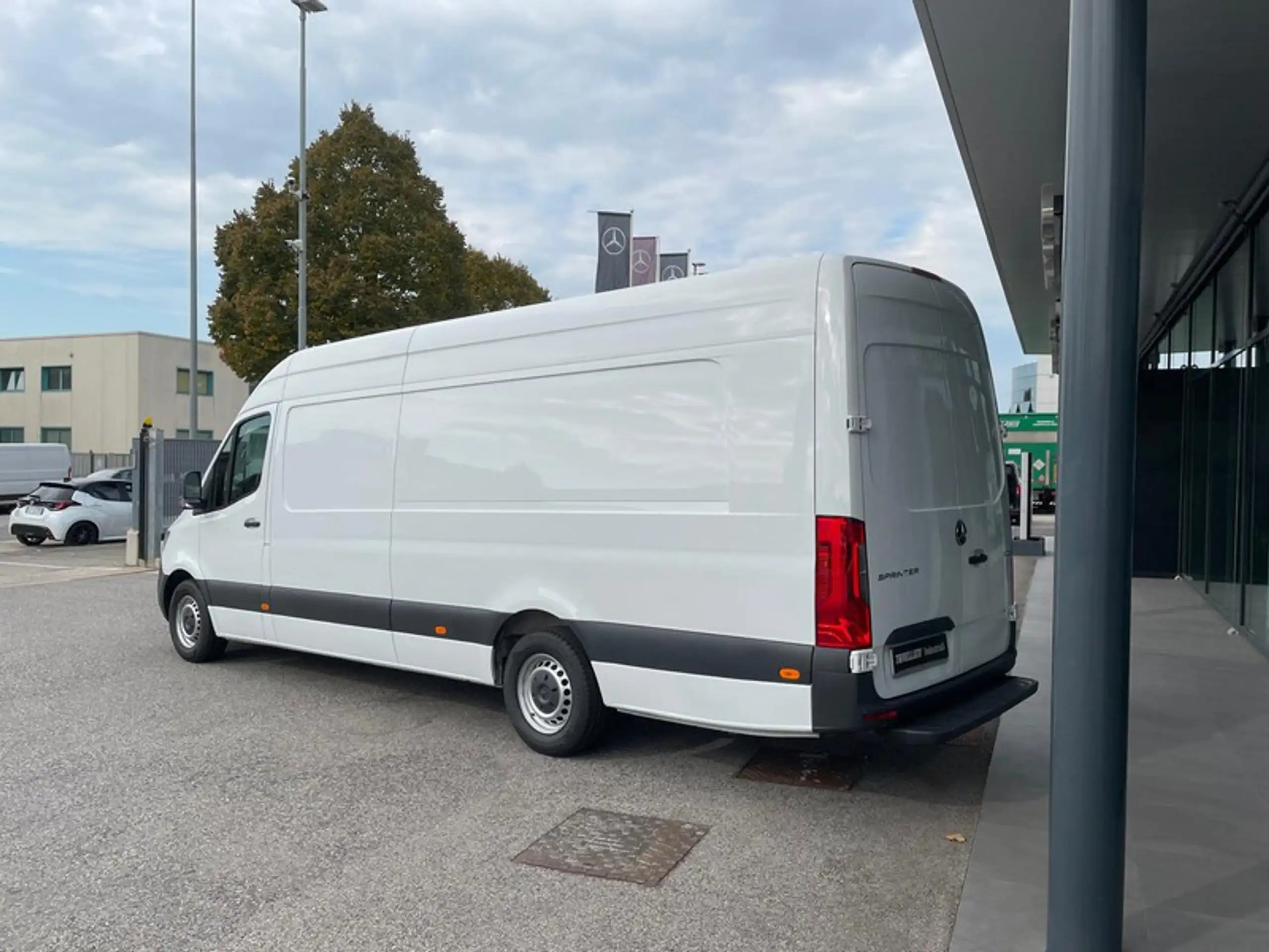 Mercedes-Benz - Sprinter