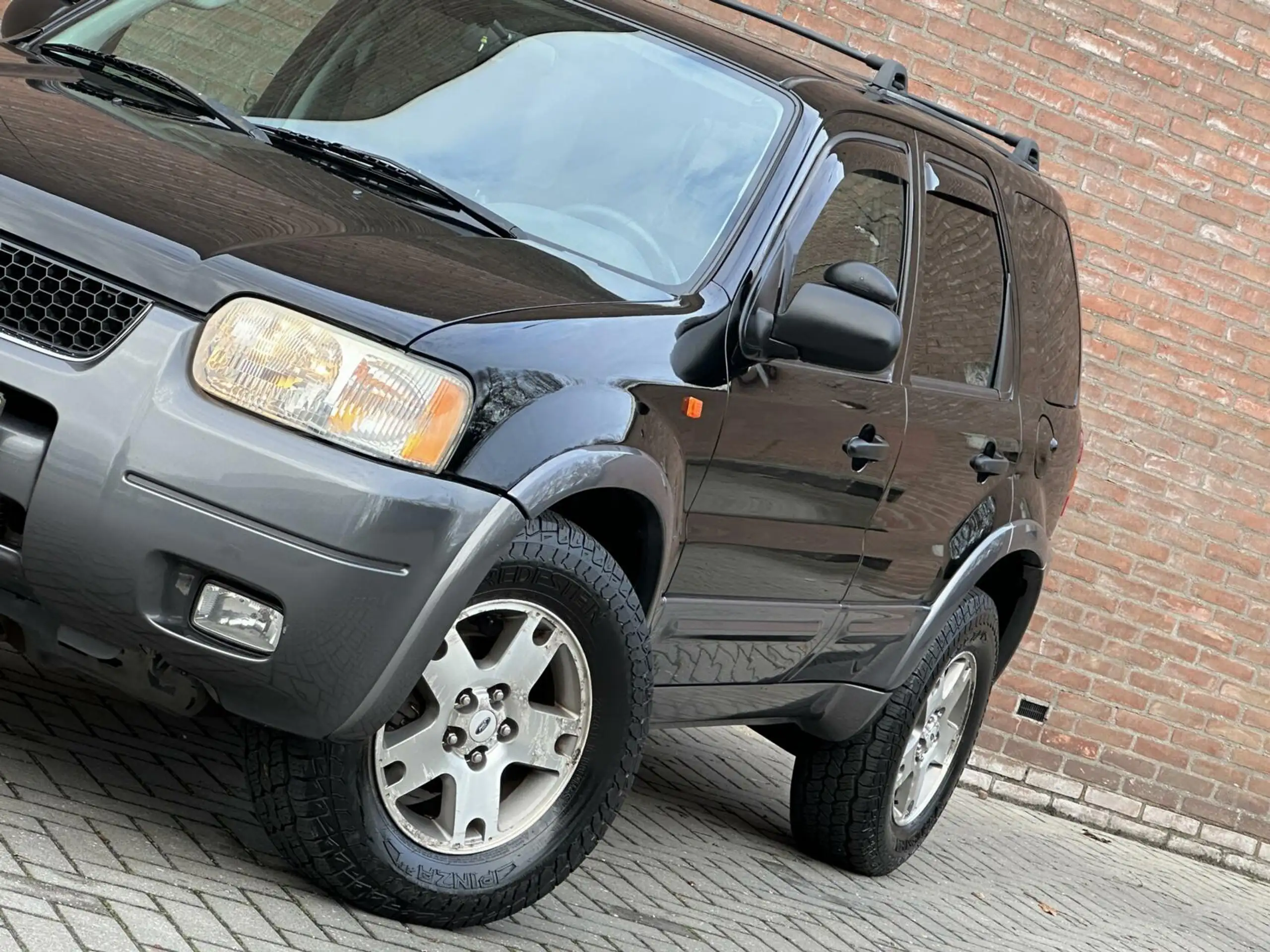 Ford - Escape