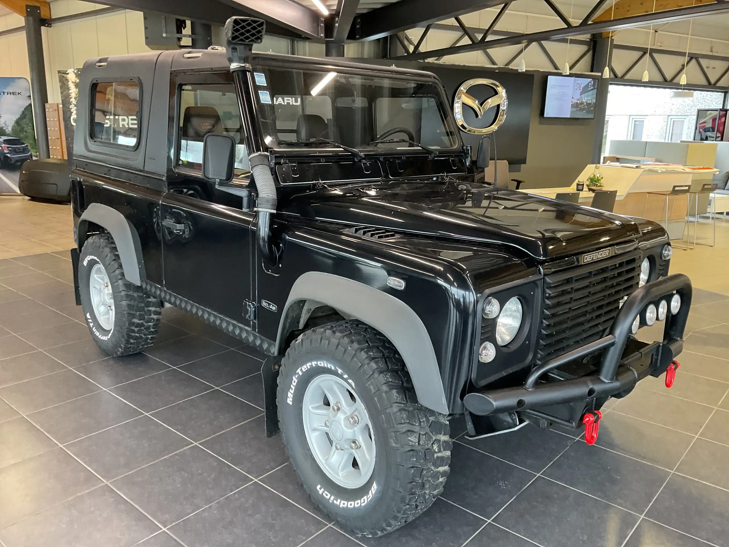 Land Rover - Defender