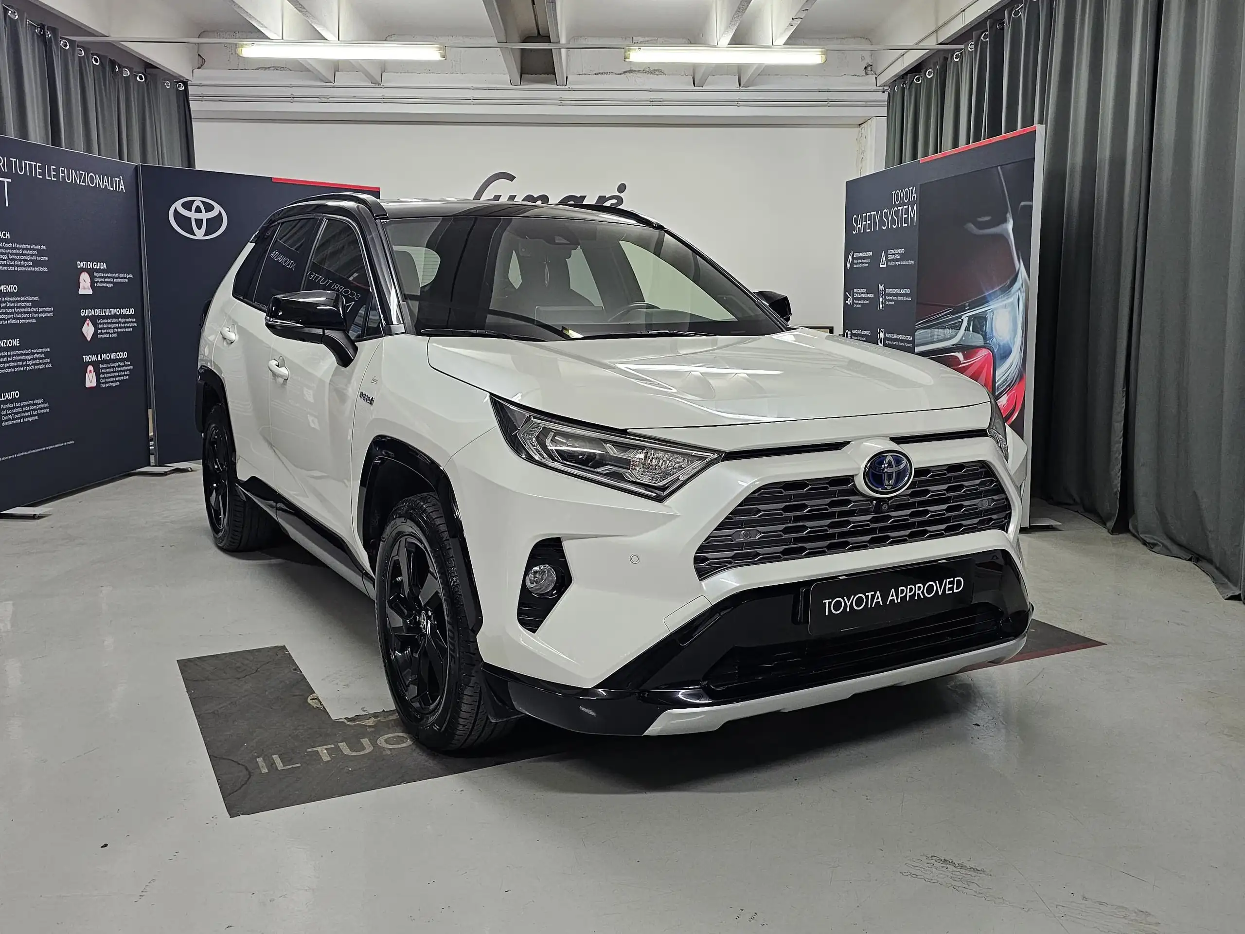 Toyota - RAV 4