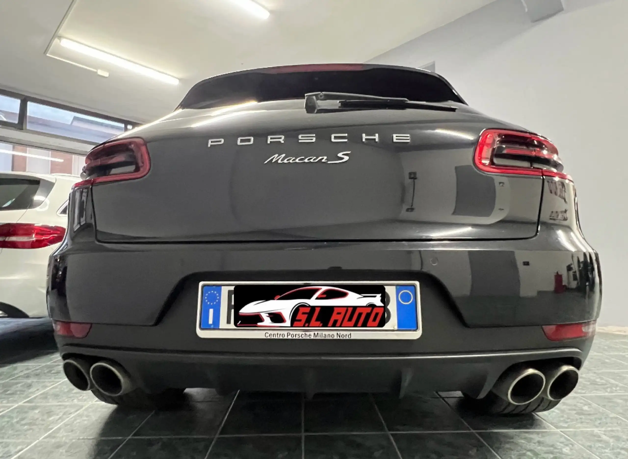 Porsche - Macan