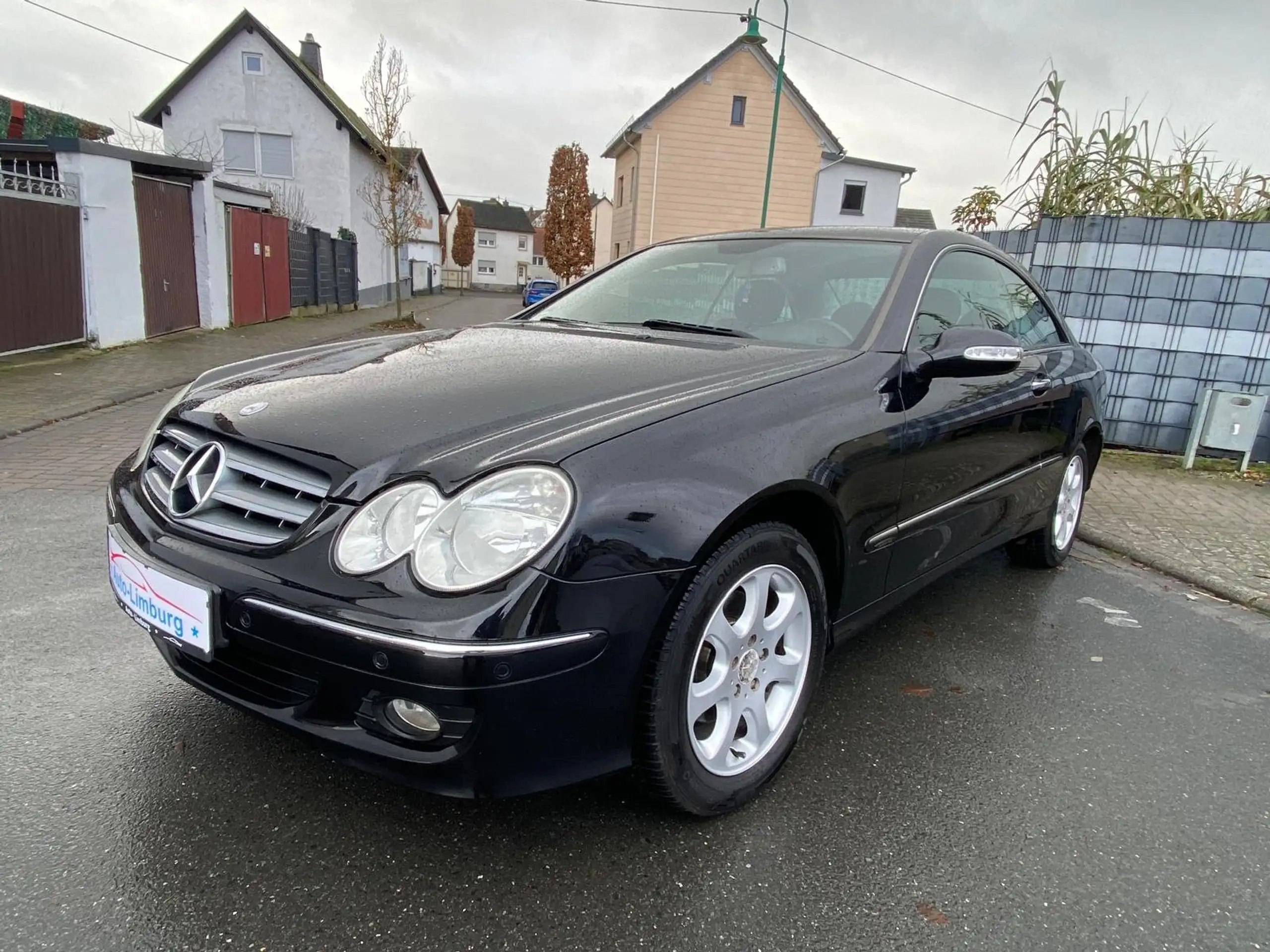 Mercedes-Benz - CLK 220