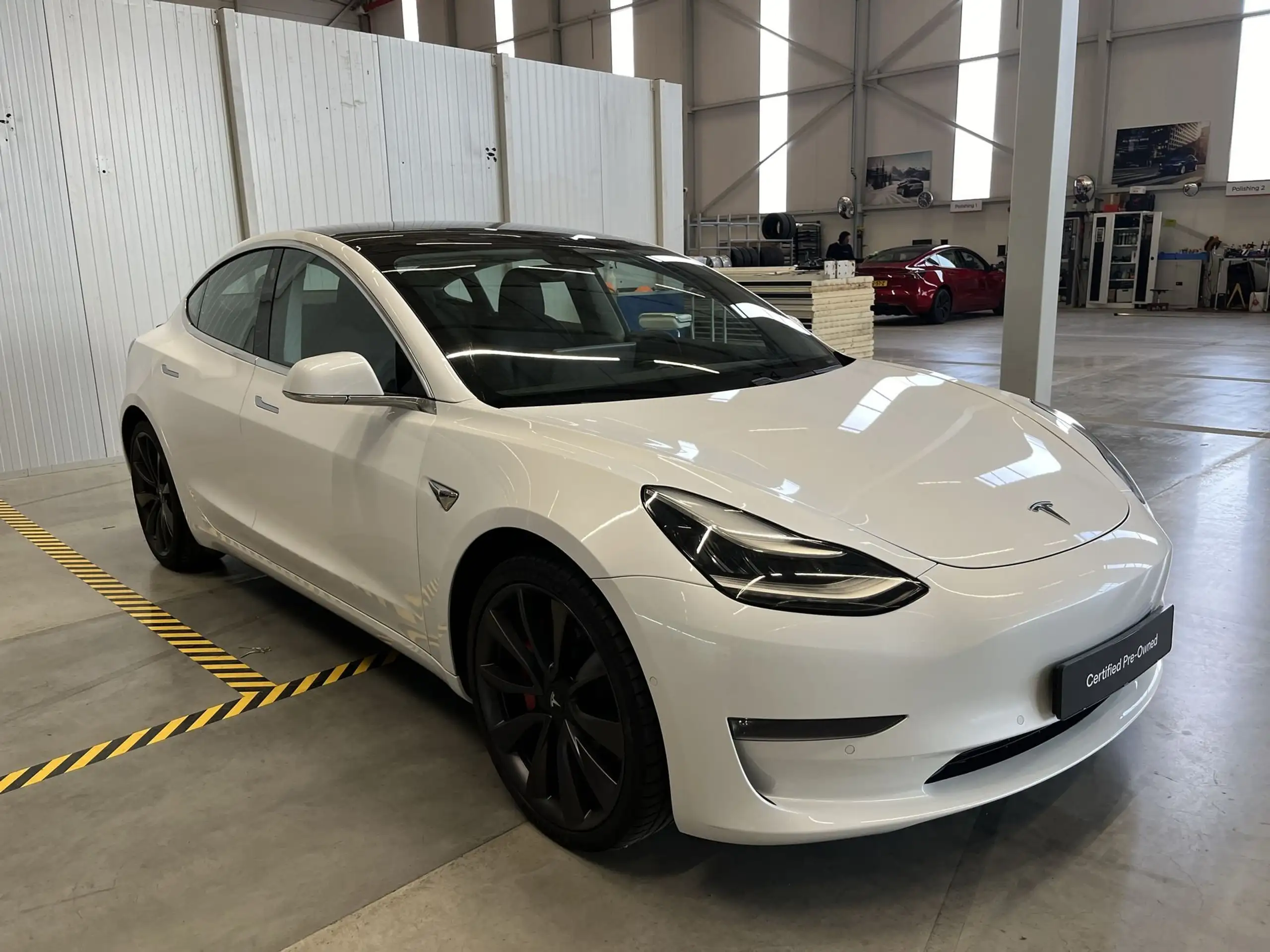 Tesla - Model 3