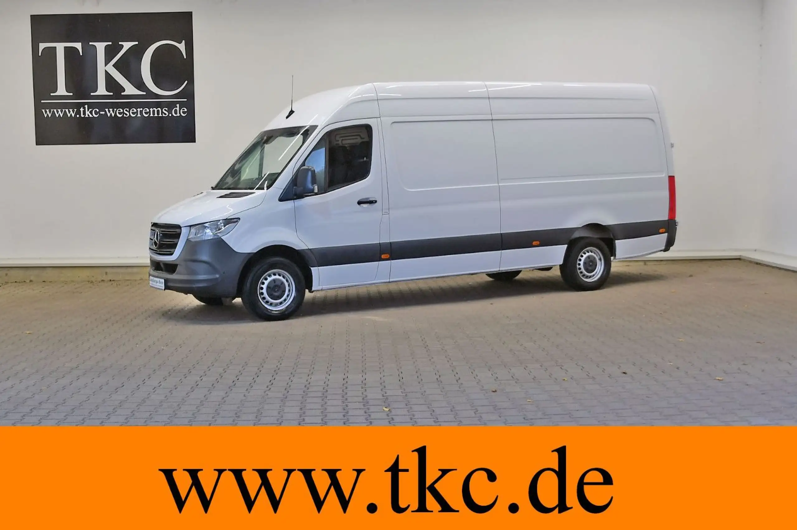 Mercedes-Benz - Sprinter