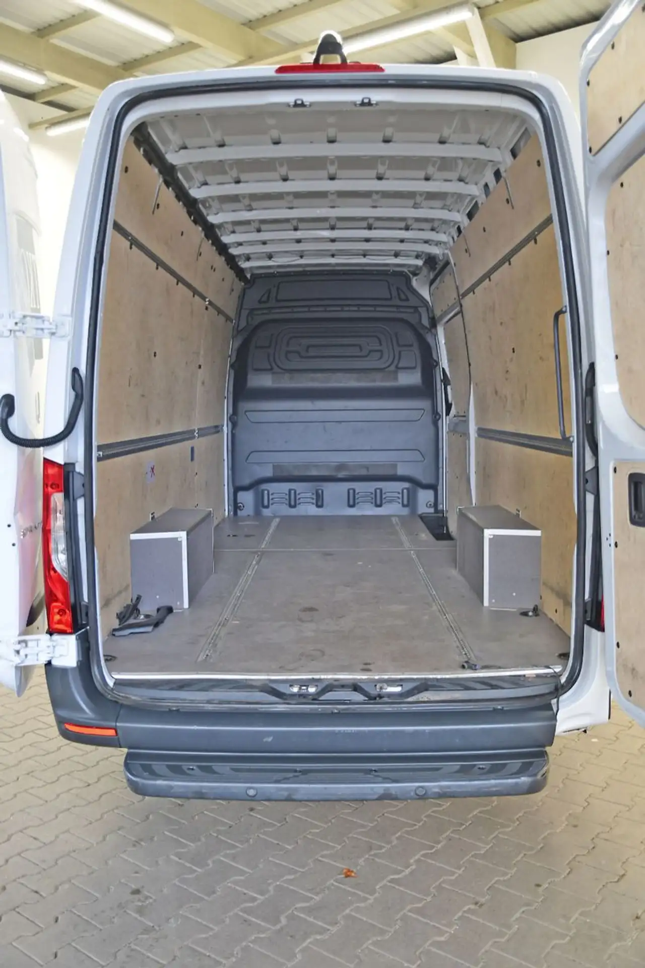 Mercedes-Benz - Sprinter