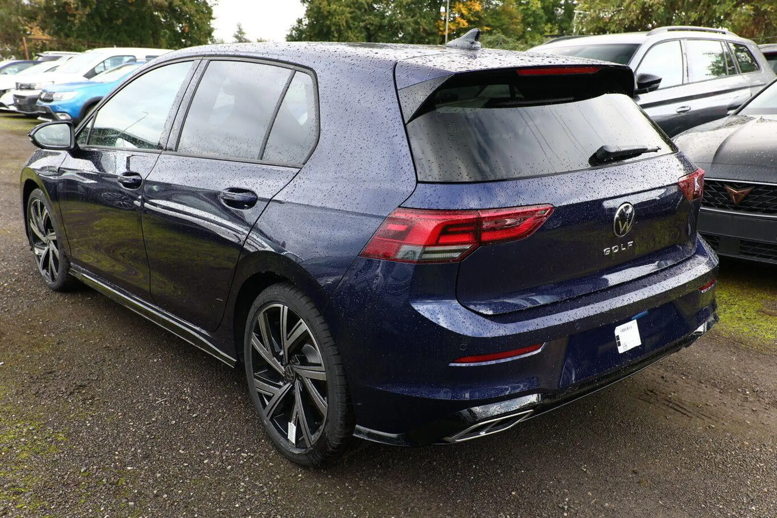 Volkswagen - Golf