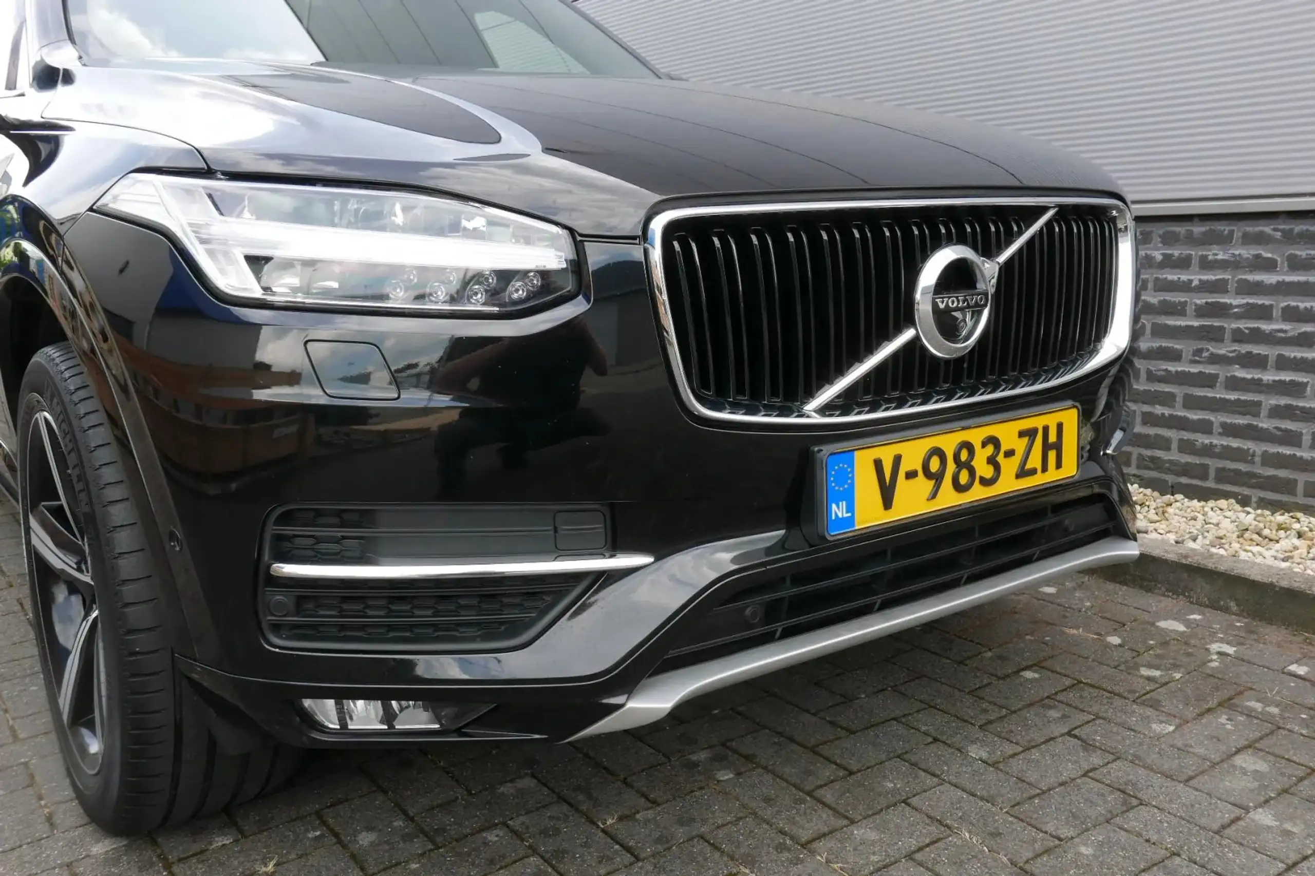 Volvo - XC90