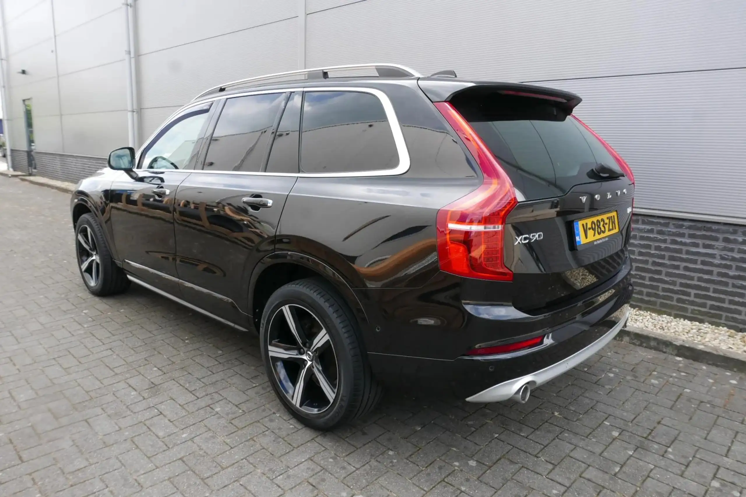 Volvo - XC90