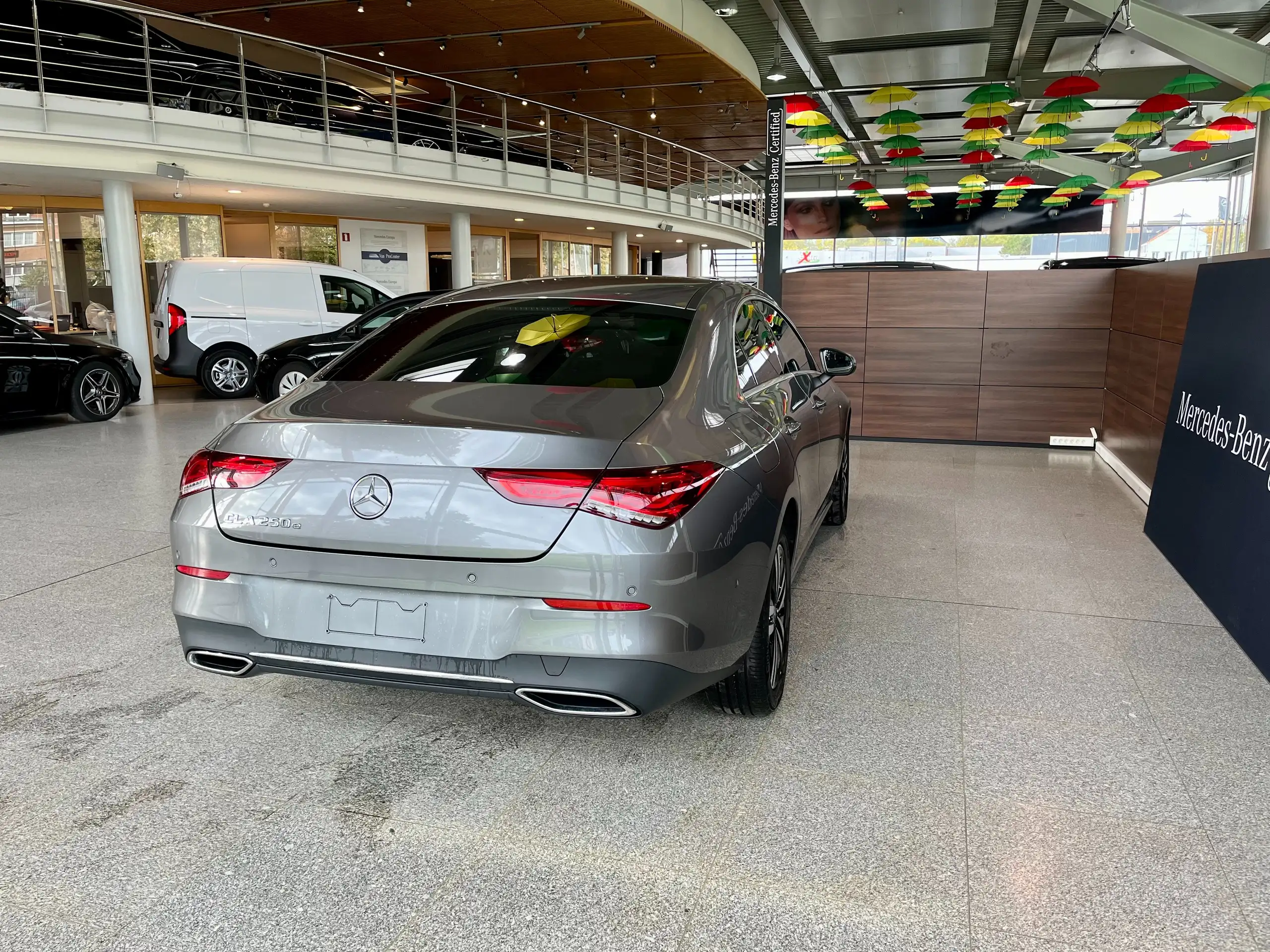 Mercedes-Benz - CLA 250