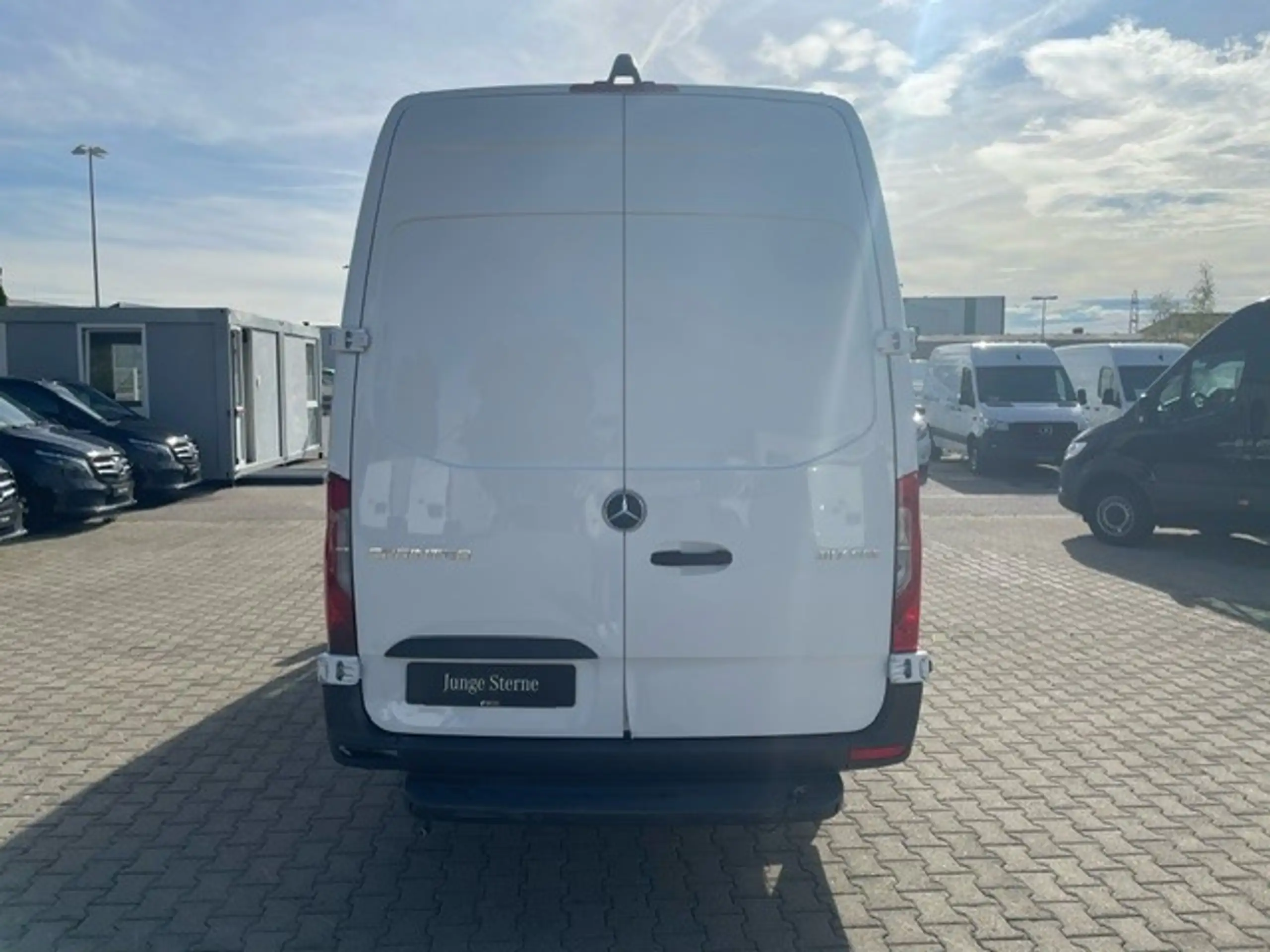 Mercedes-Benz - Sprinter