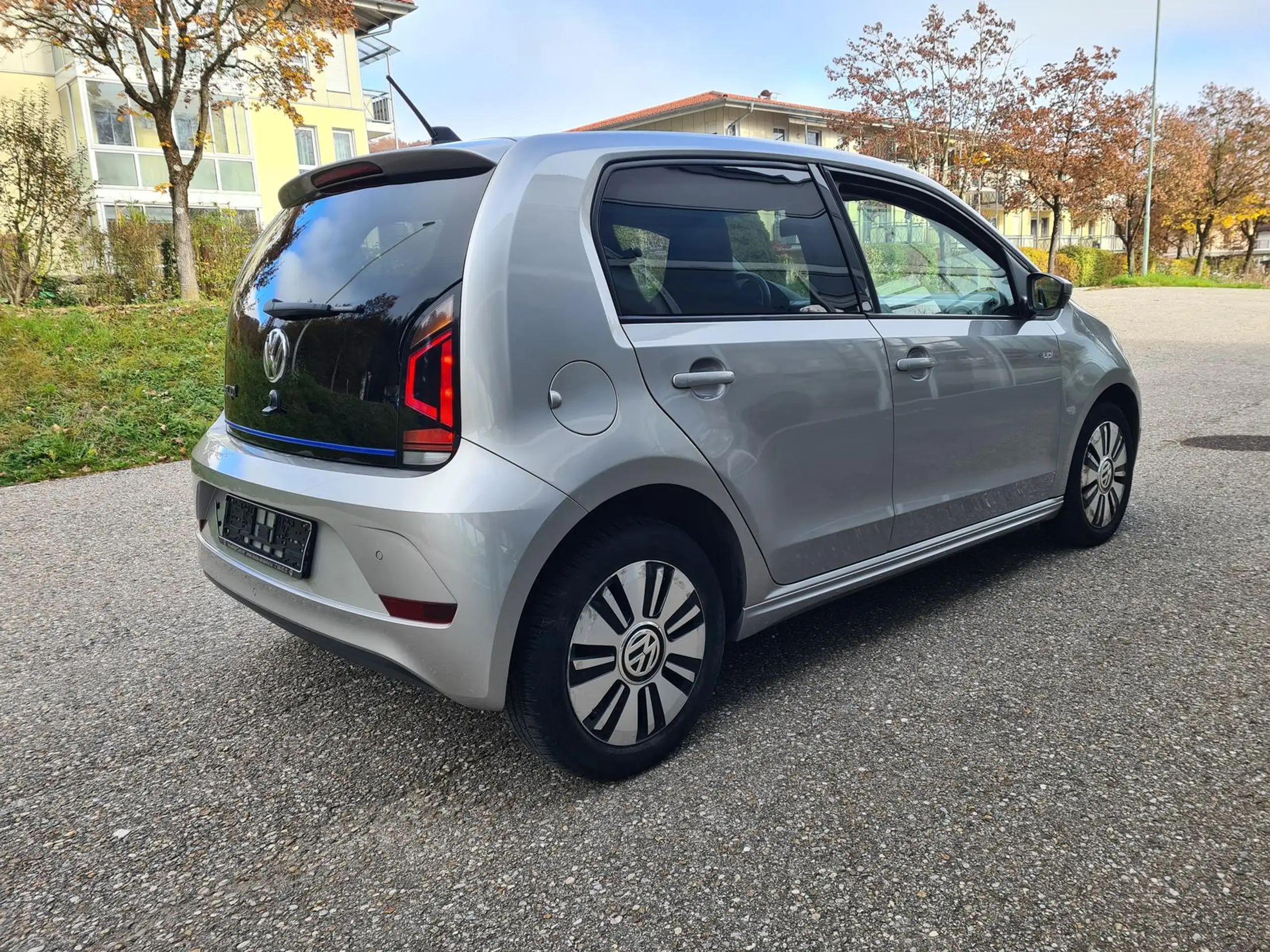 Volkswagen - e-up!