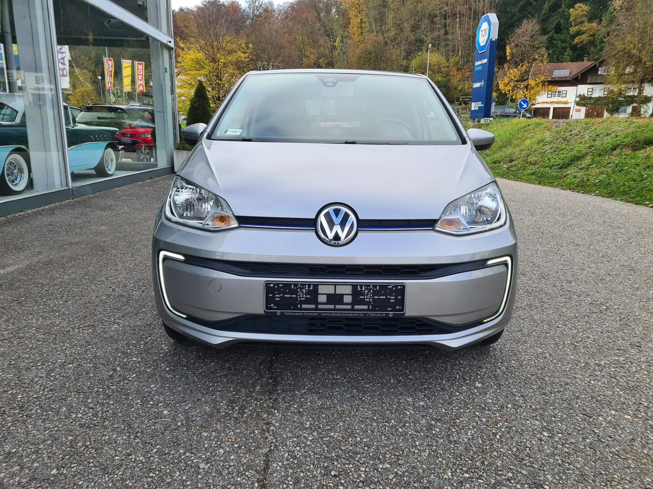 Volkswagen - e-up!