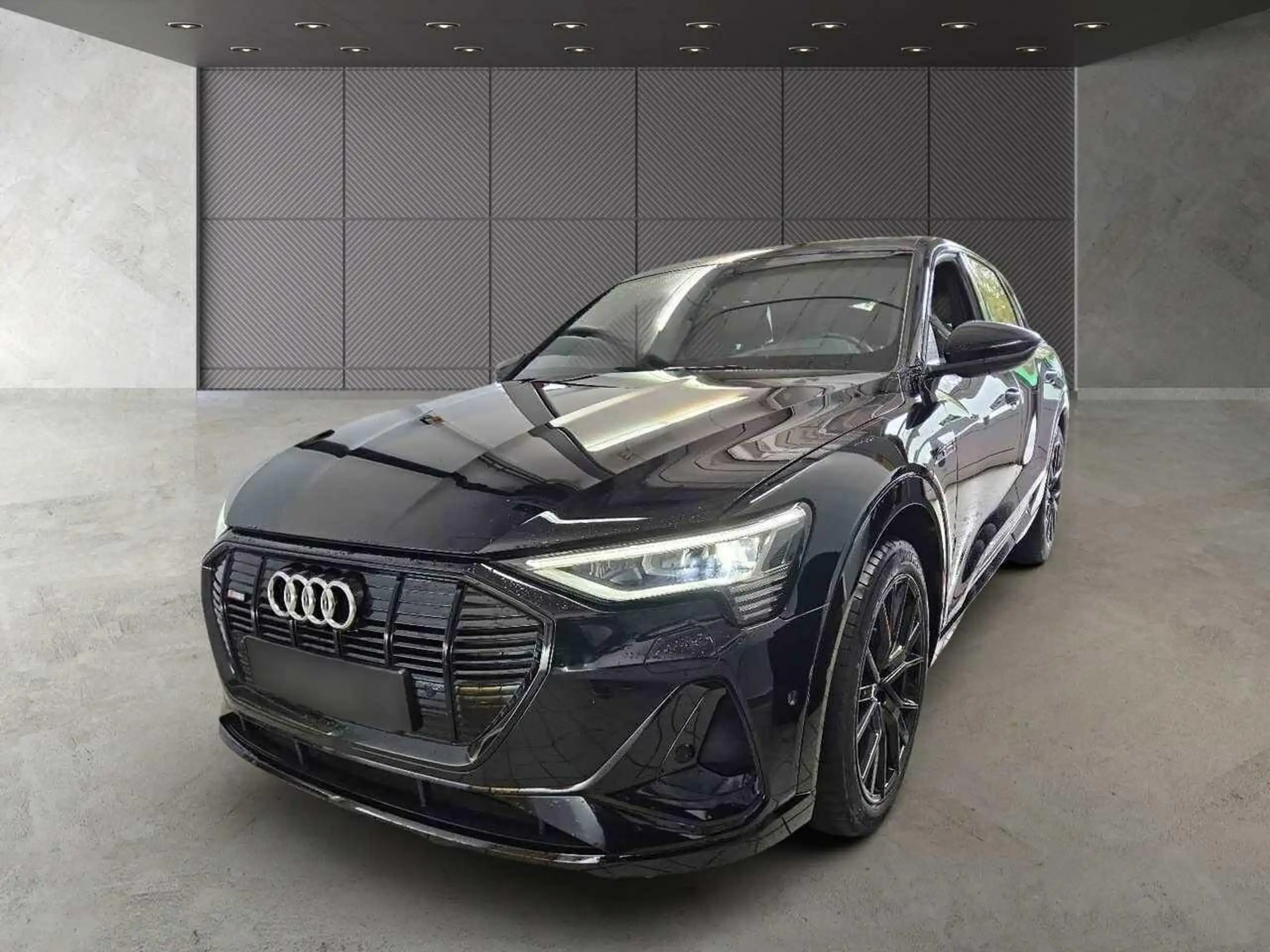 Audi - e-tron