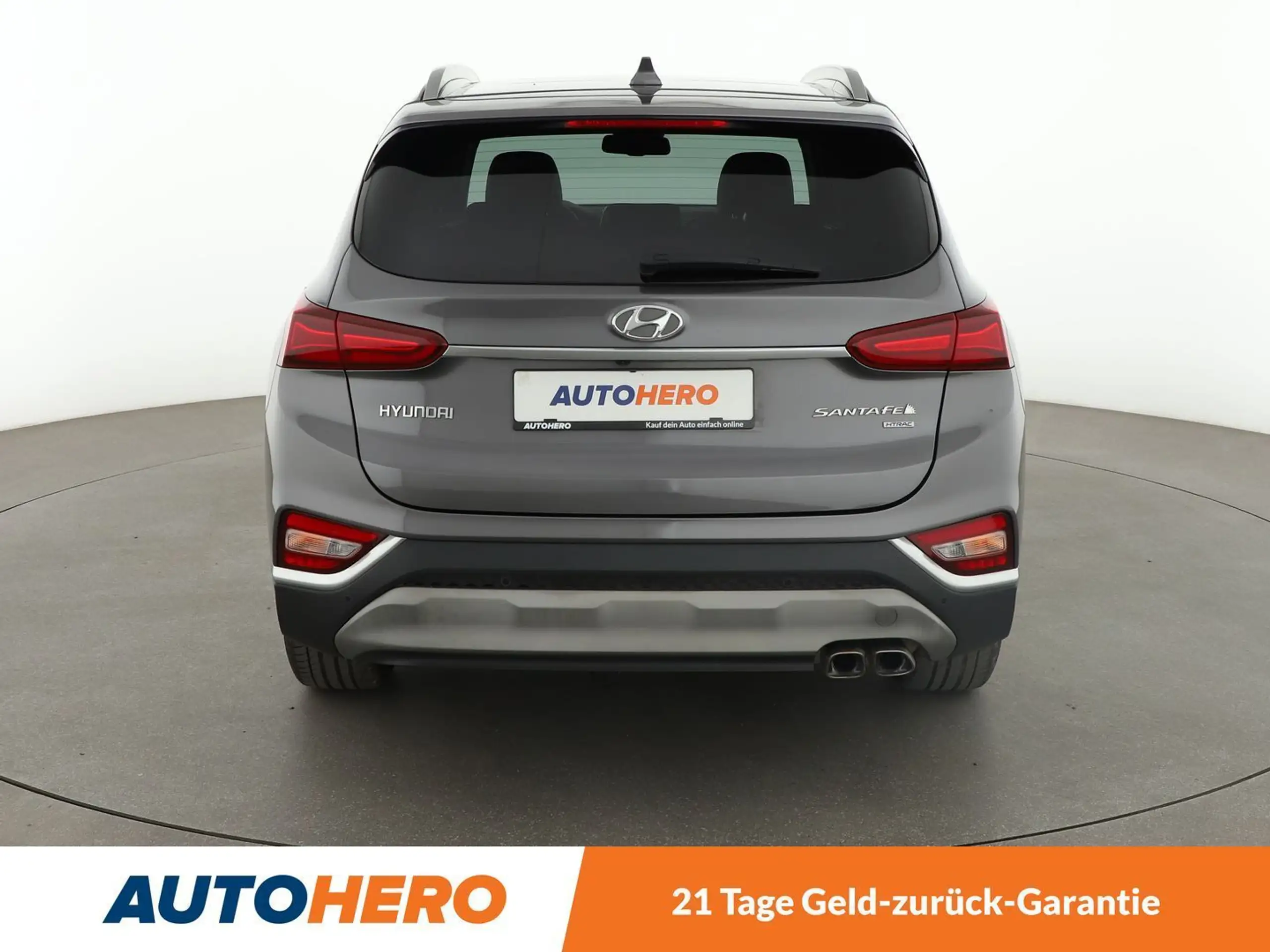 Hyundai - SANTA FE