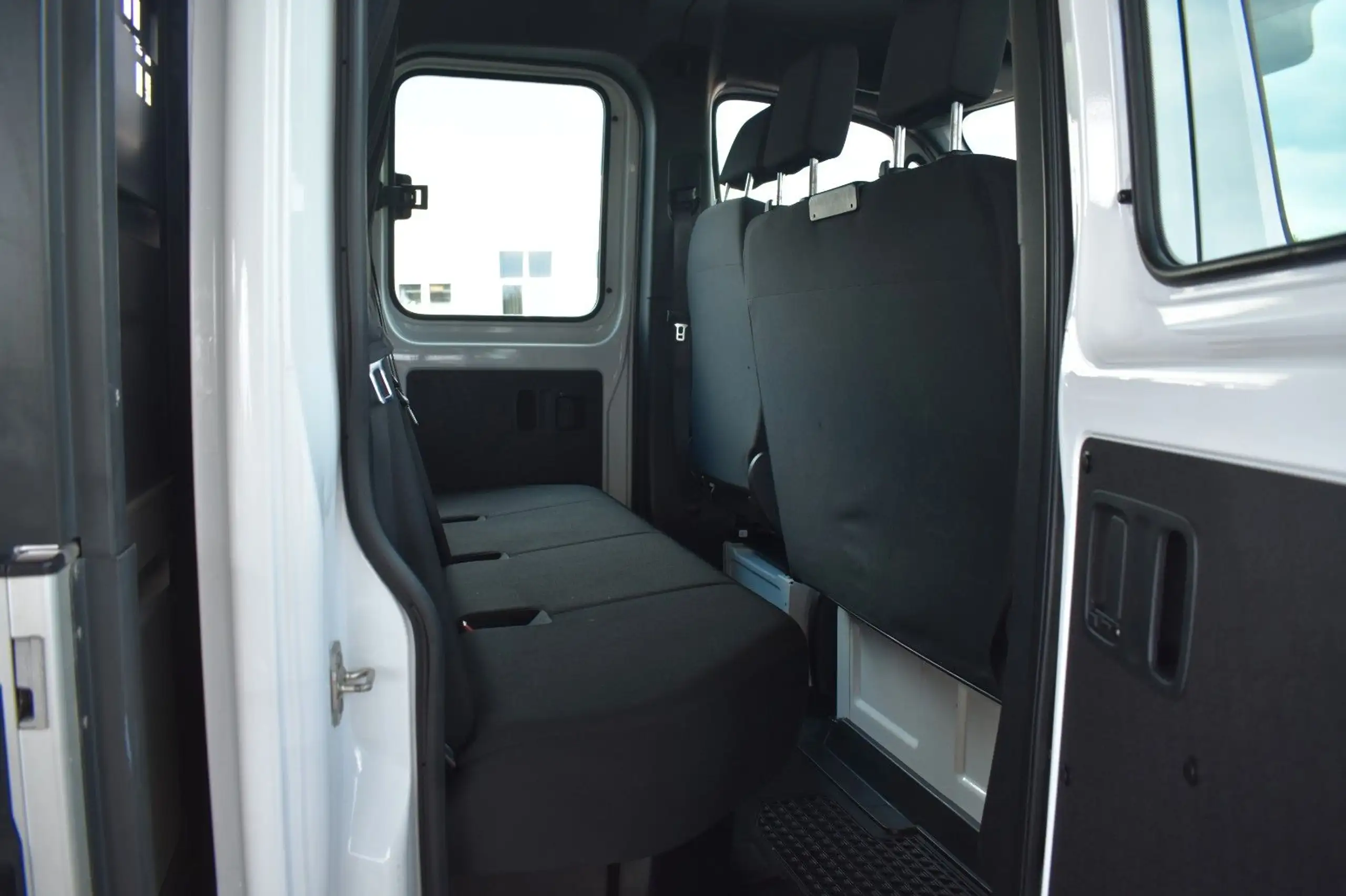 Mercedes-Benz - Sprinter