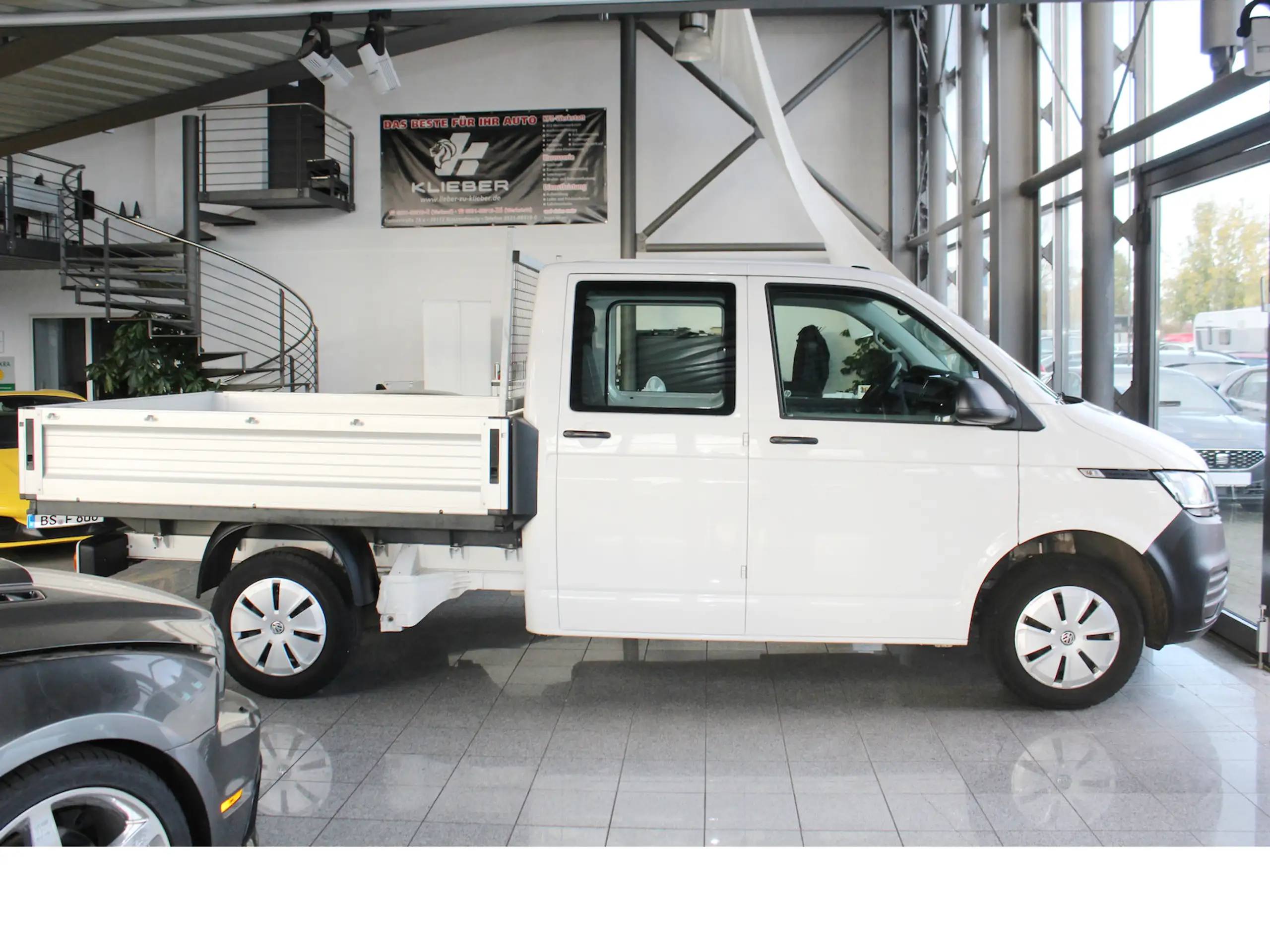 Volkswagen - T6.1 Transporter