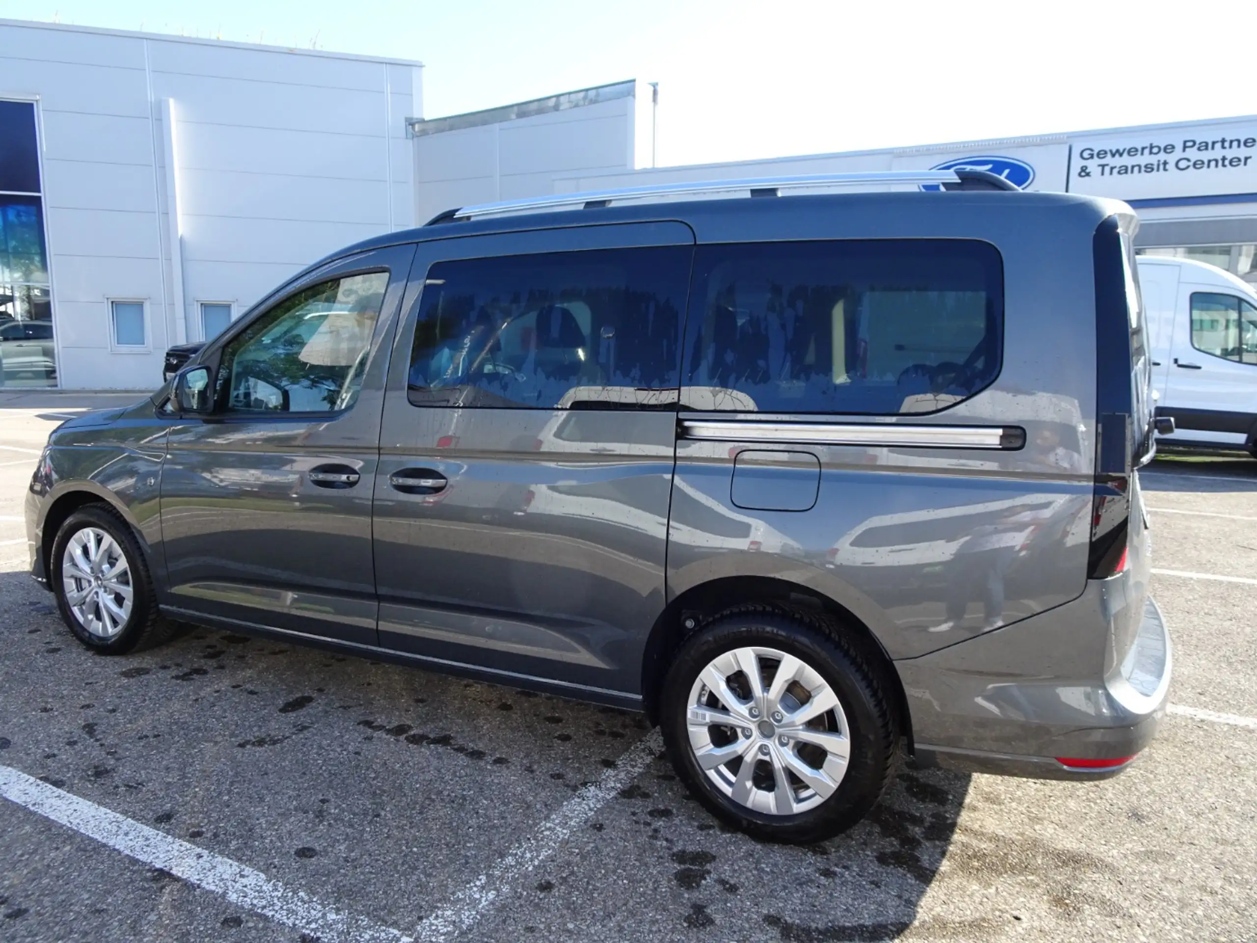 Ford - Tourneo Connect