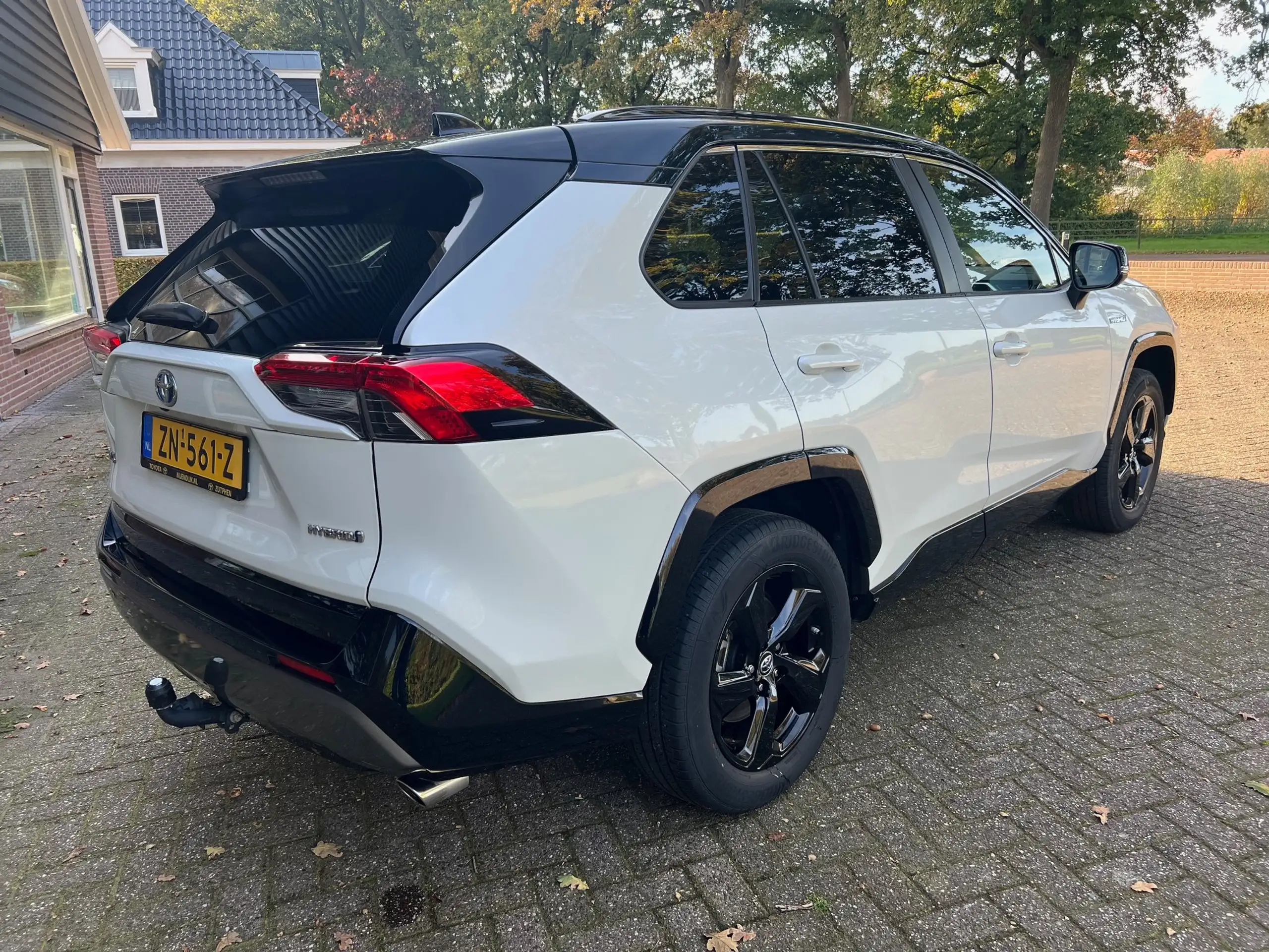 Toyota - RAV 4