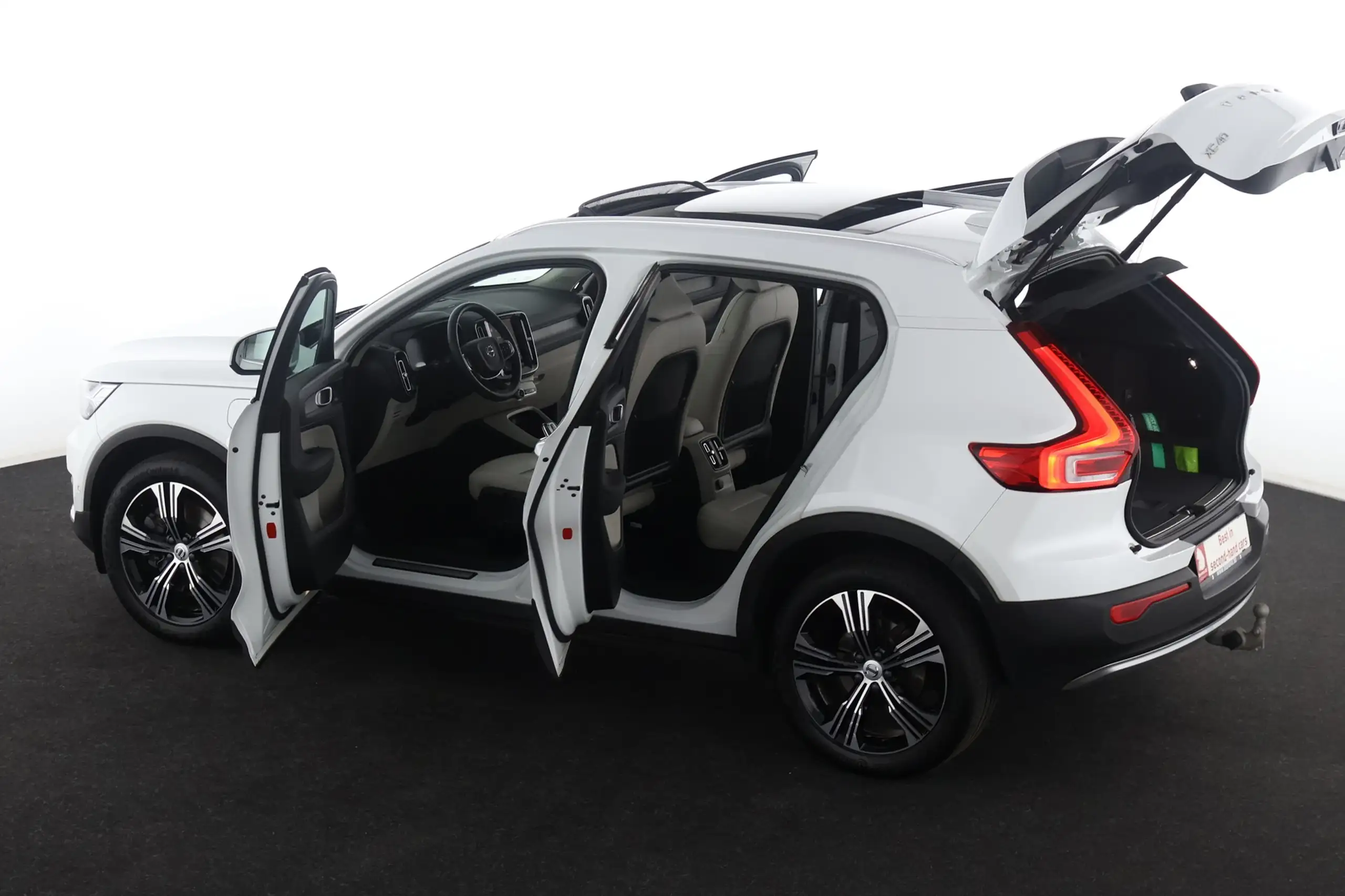 Volvo - XC40