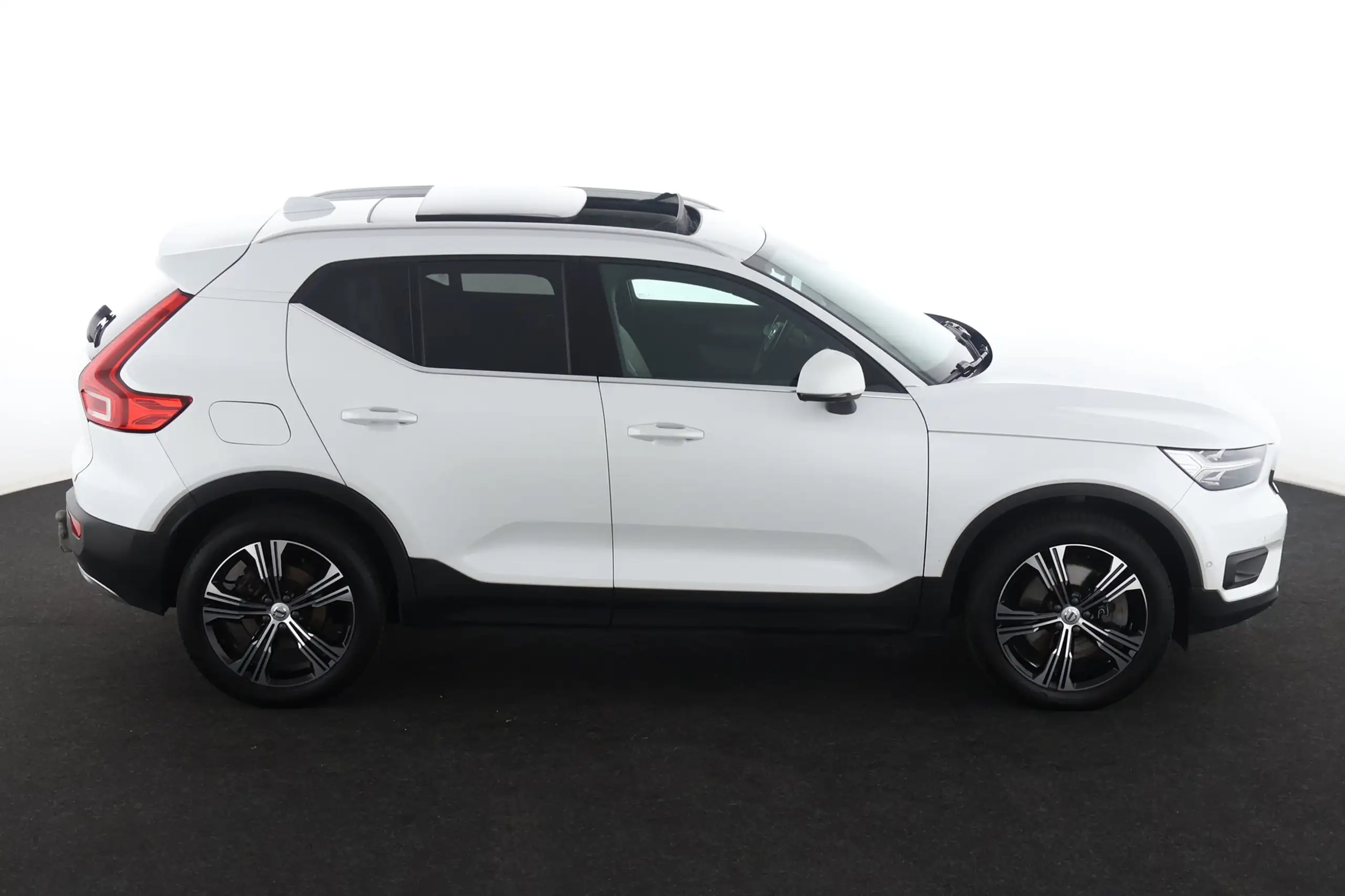 Volvo - XC40