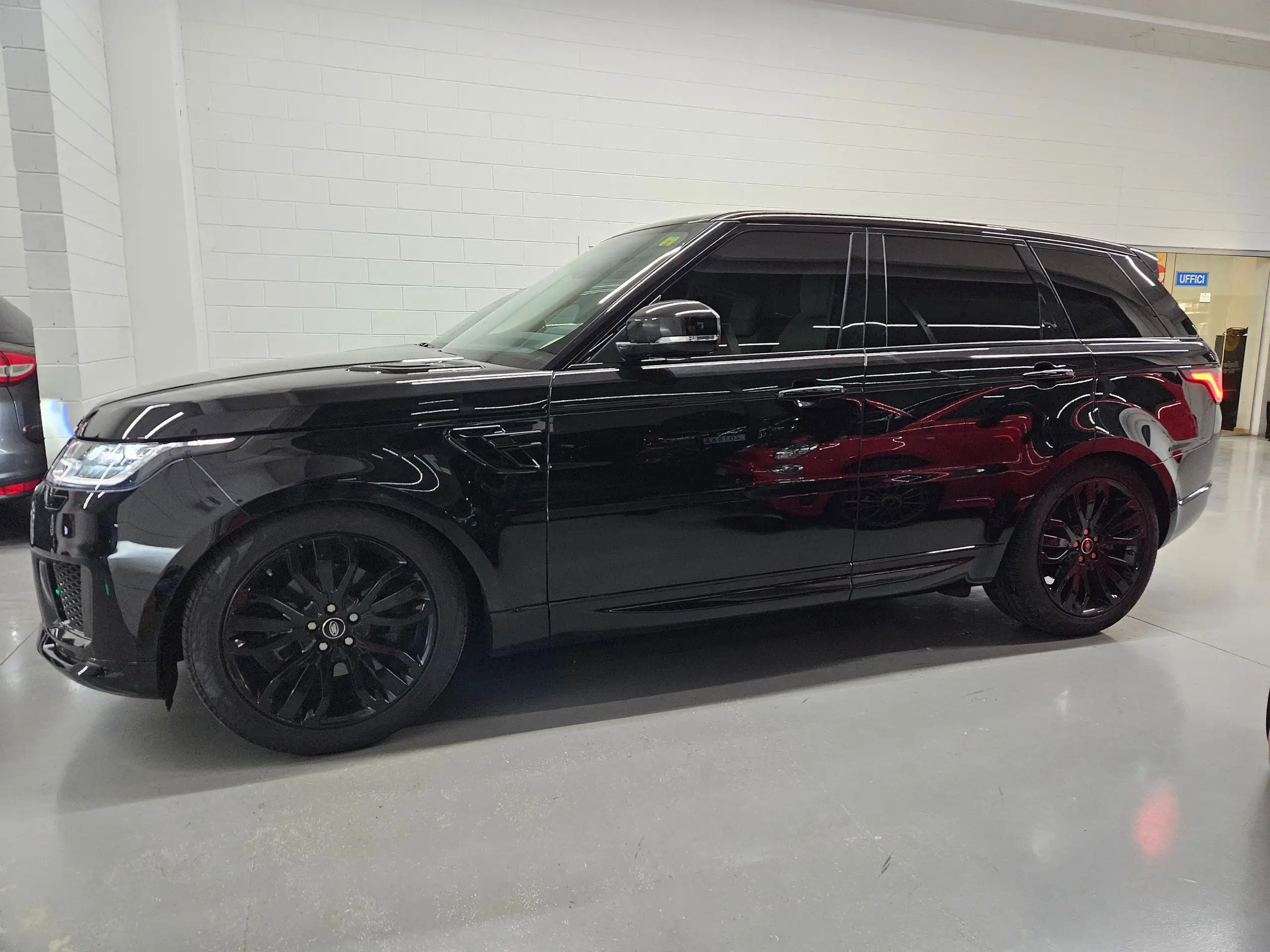 Land Rover - Range Rover Sport