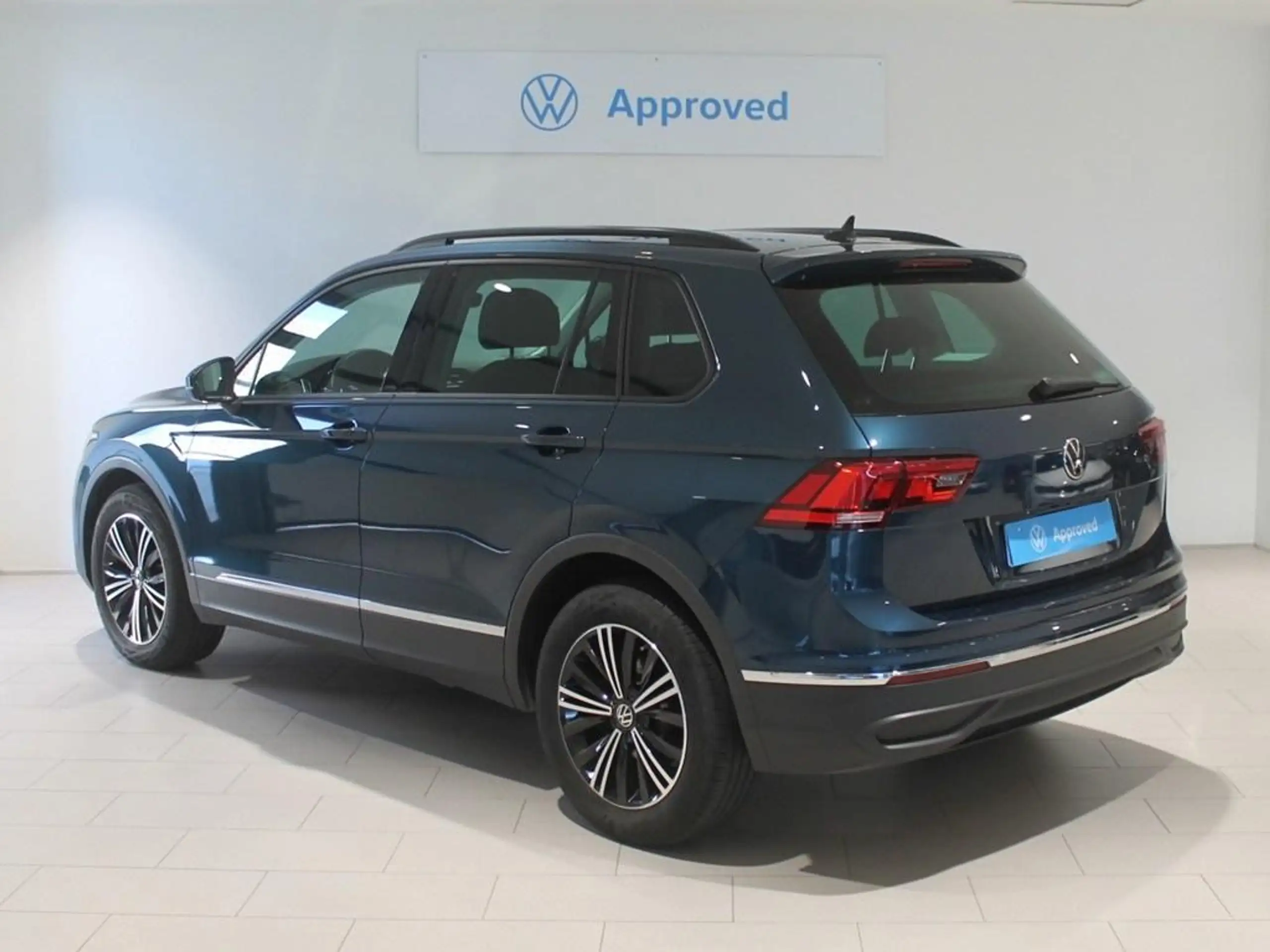 Volkswagen - Tiguan