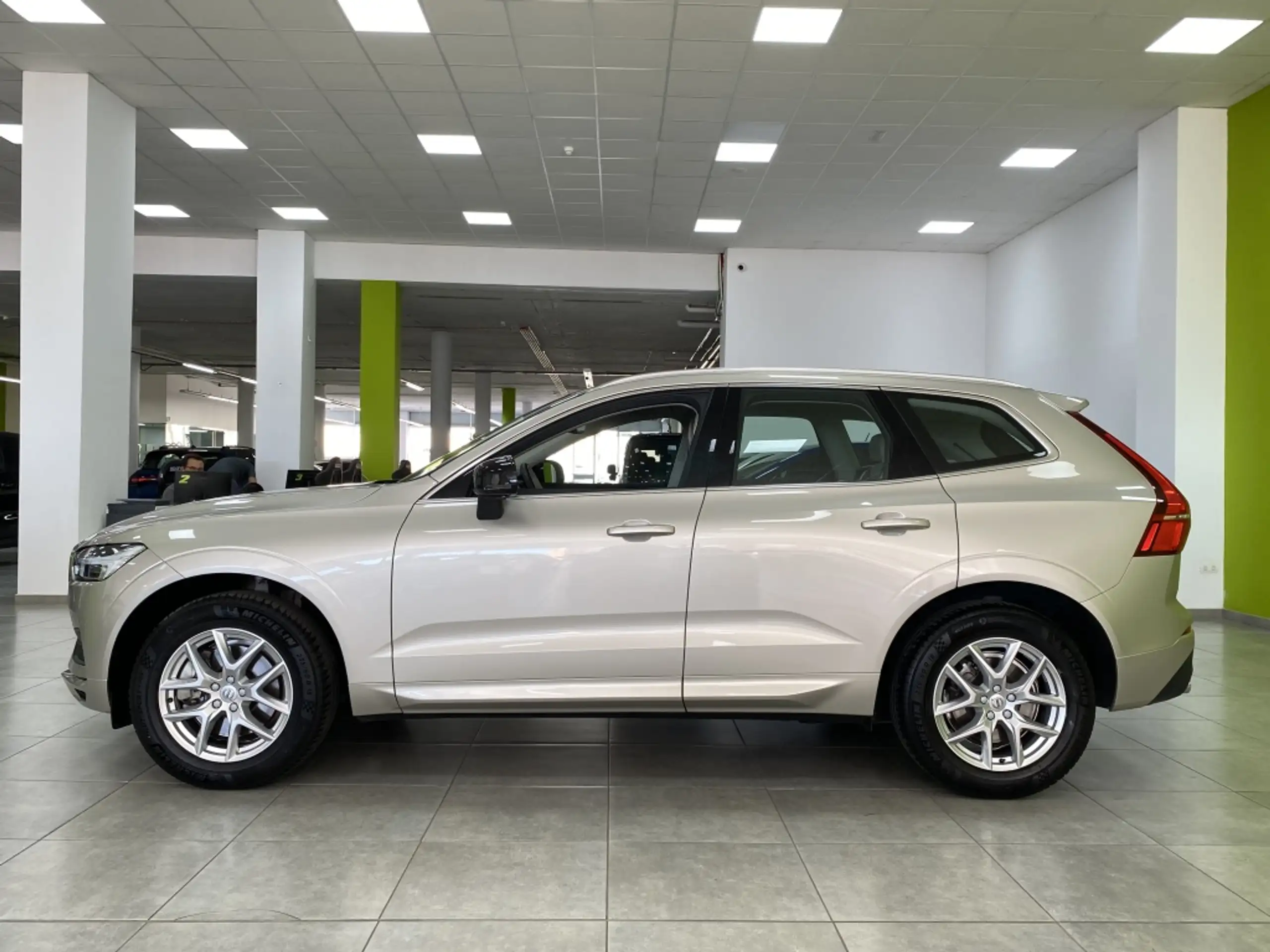 Volvo - XC60