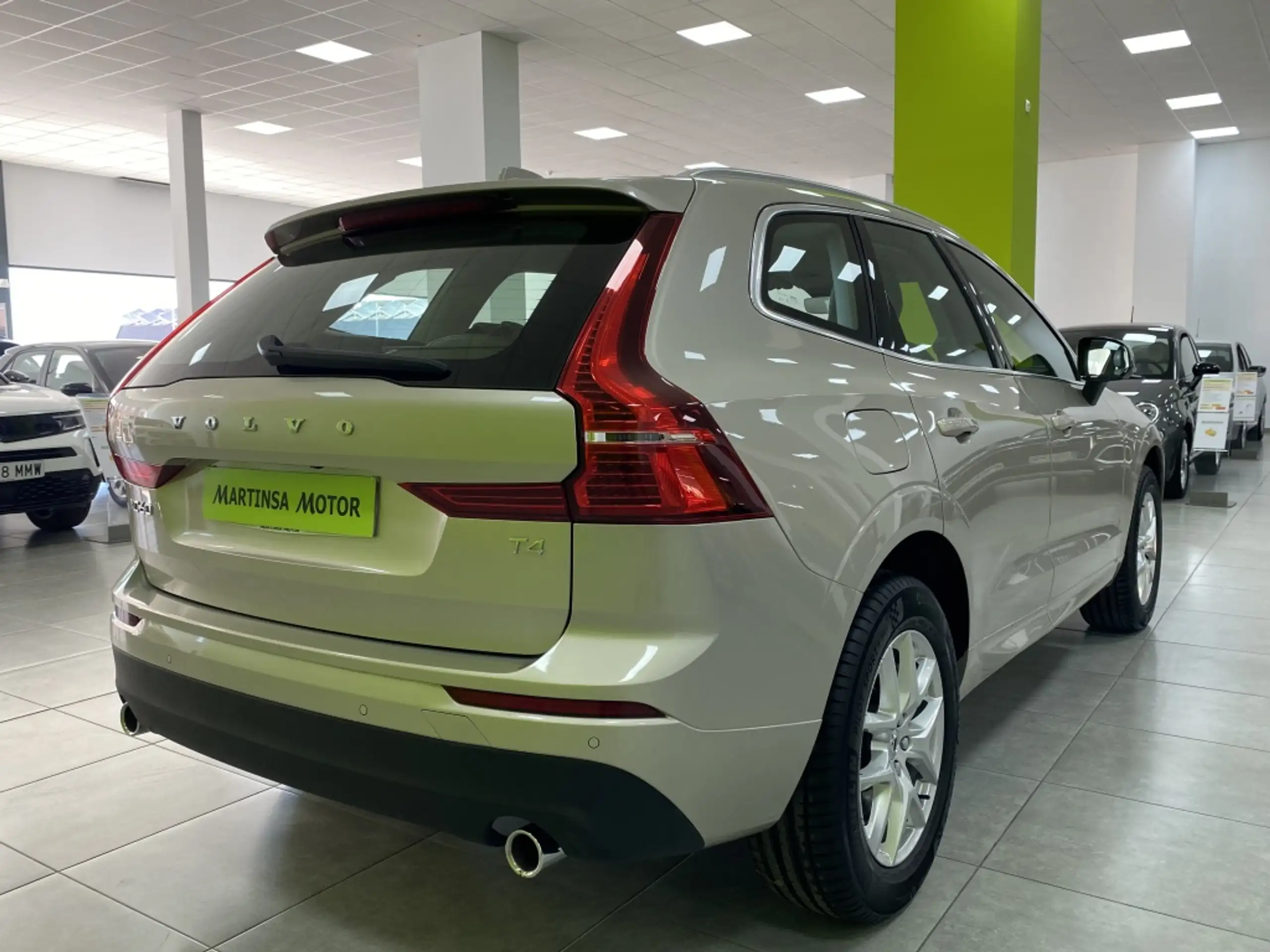 Volvo - XC60