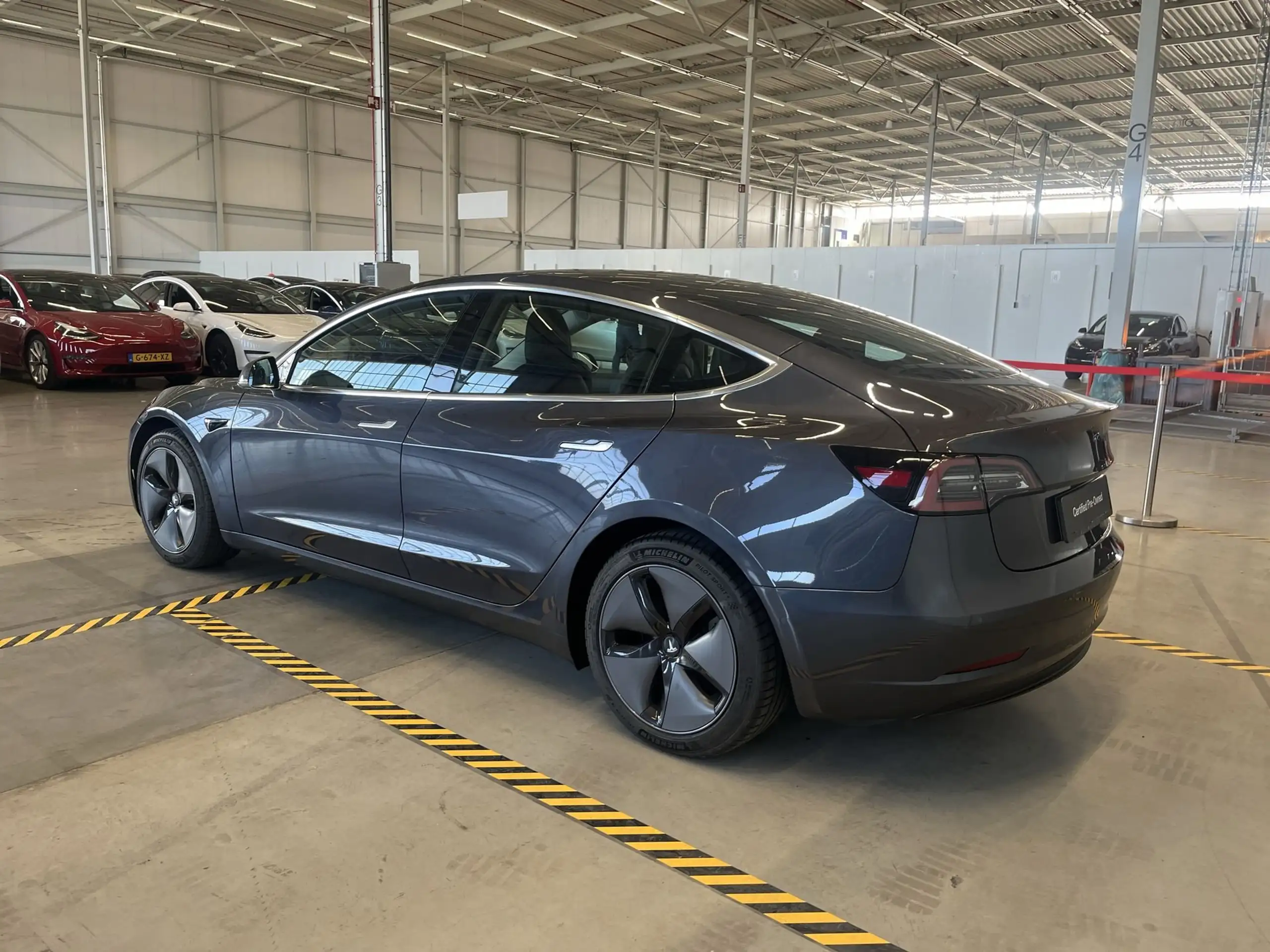 Tesla - Model 3