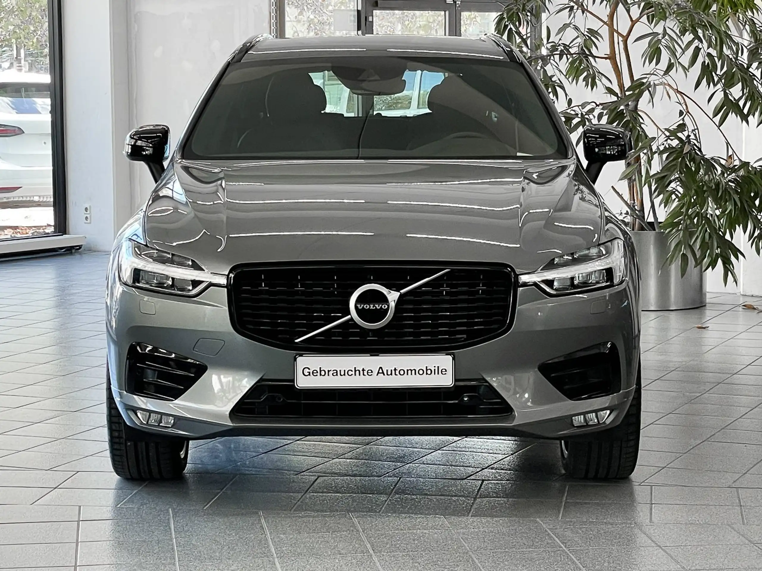 Volvo - XC60