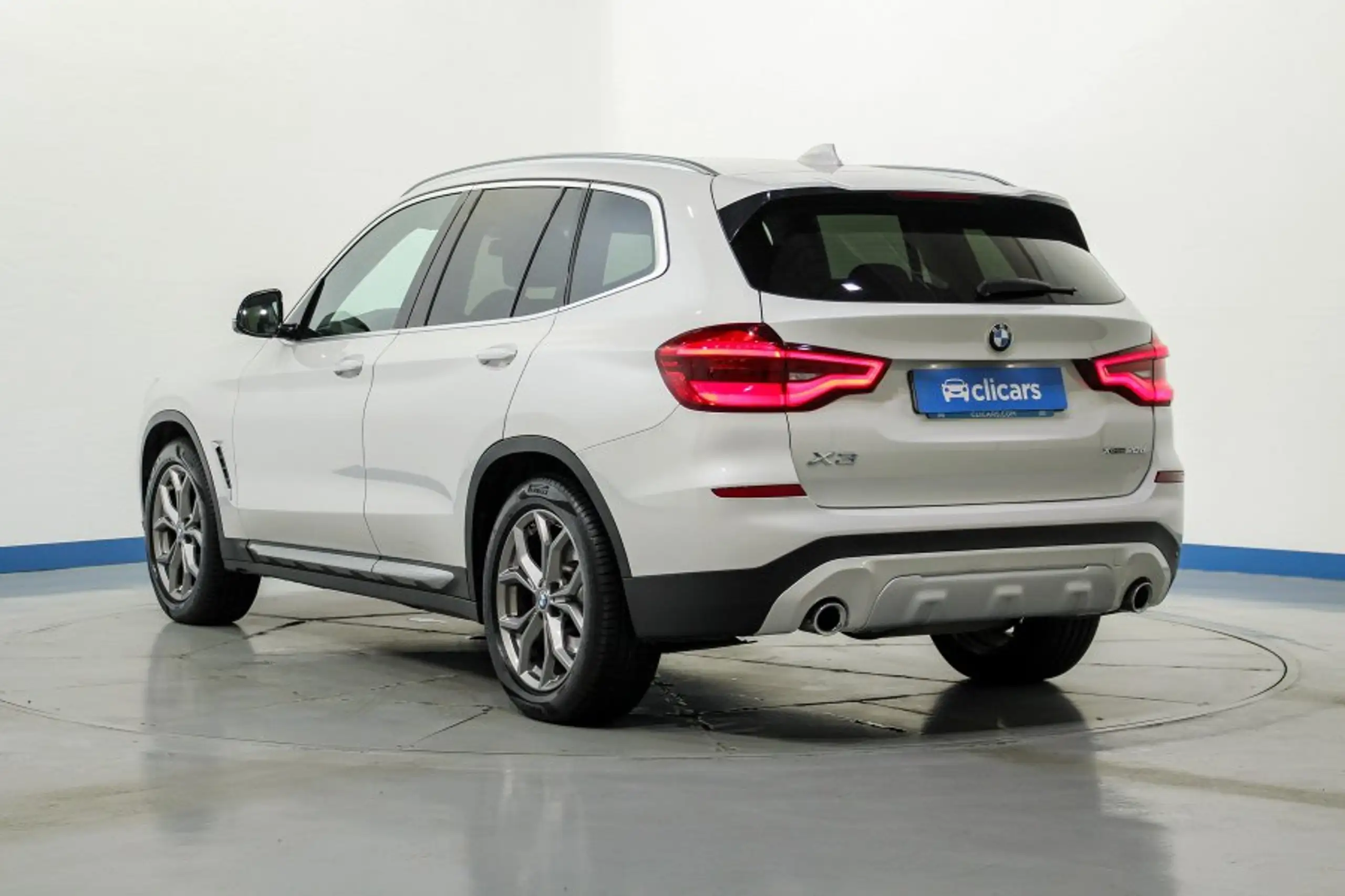 BMW - X3