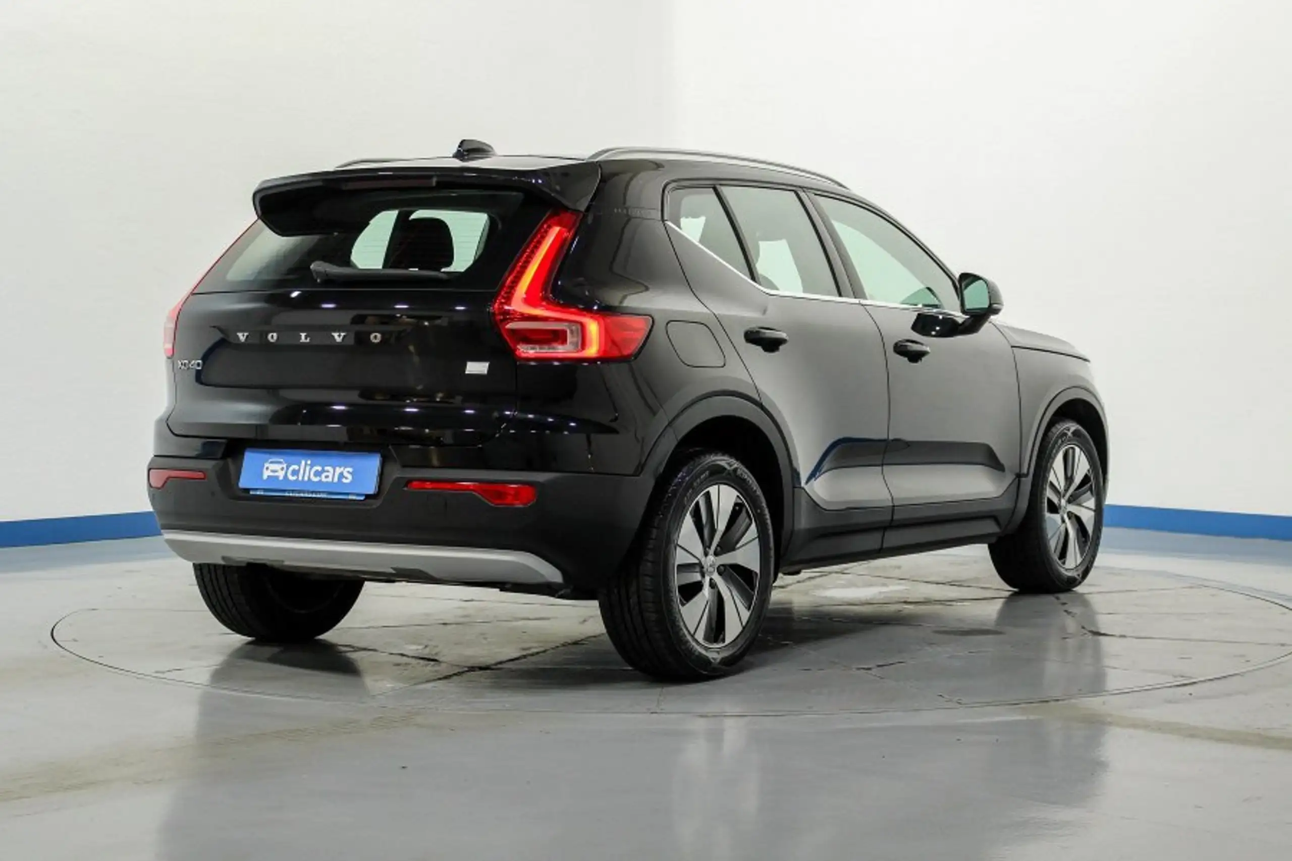 Volvo - XC40